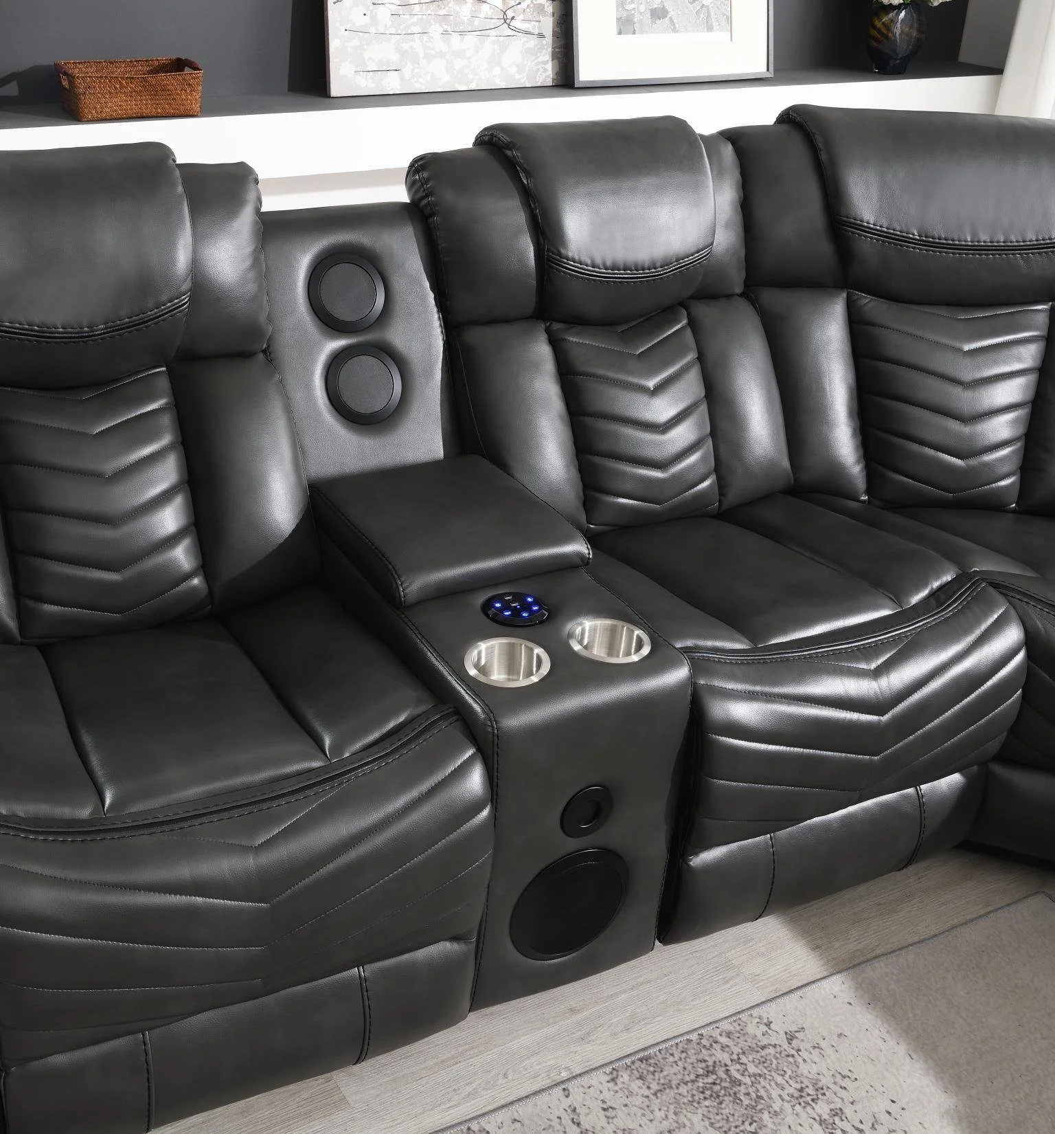 Speakers, Storage Console, Cupholders
