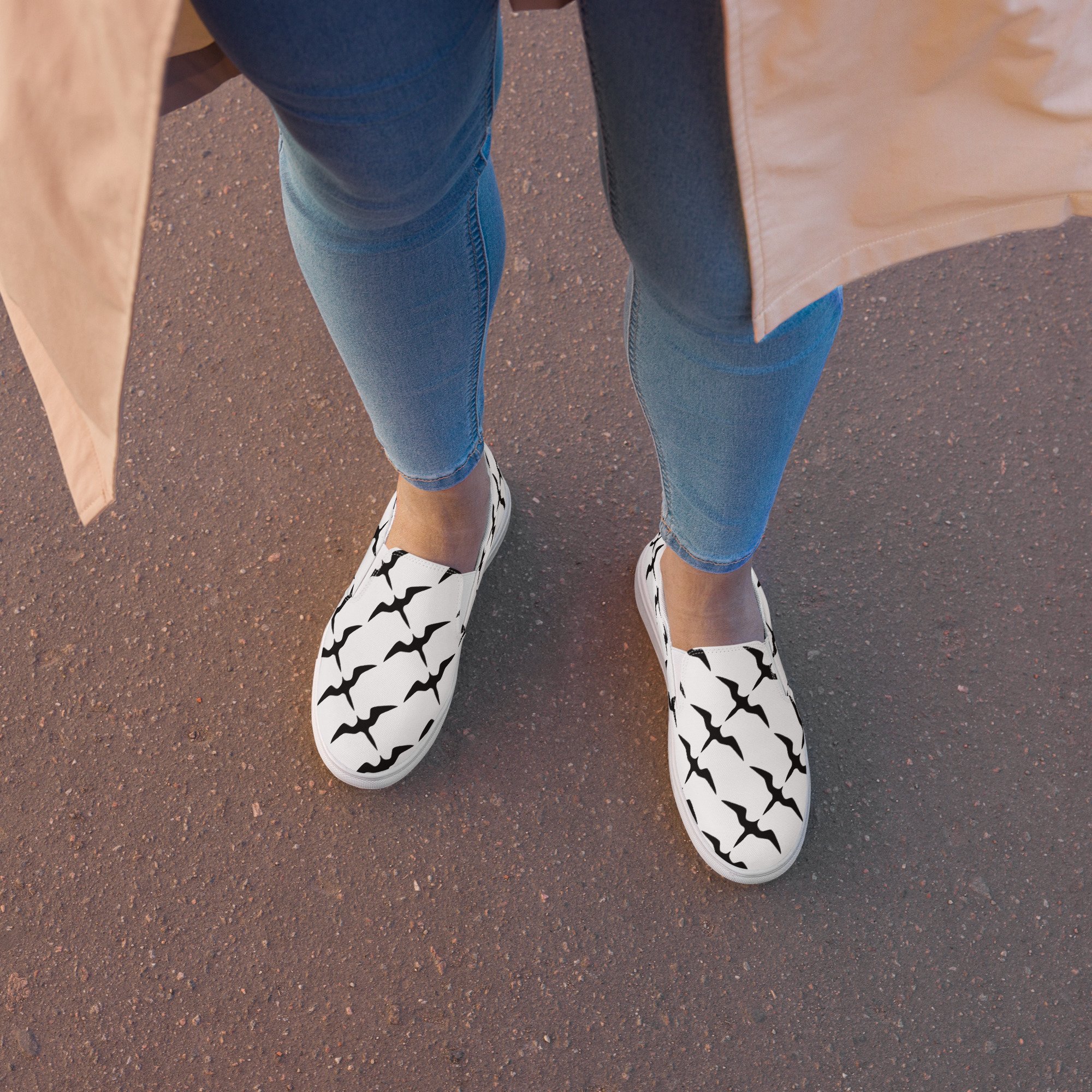 womens-slip-on-canvas-shoes-white-front-67fb8b5df3ea8.jpg