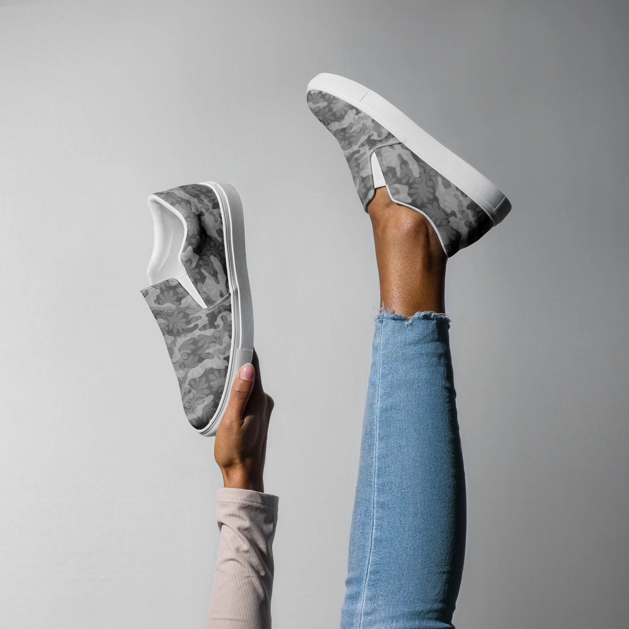 ‘Ulu Quilt Camo by Hawai’i Camo Co Women’s Slip-On Shoes (Grey)