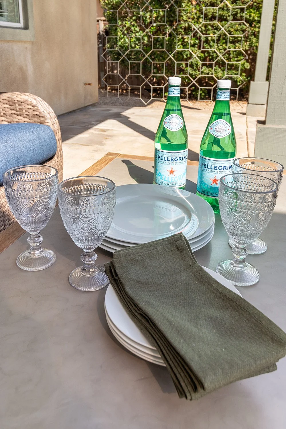 outdoors coffee table vignette