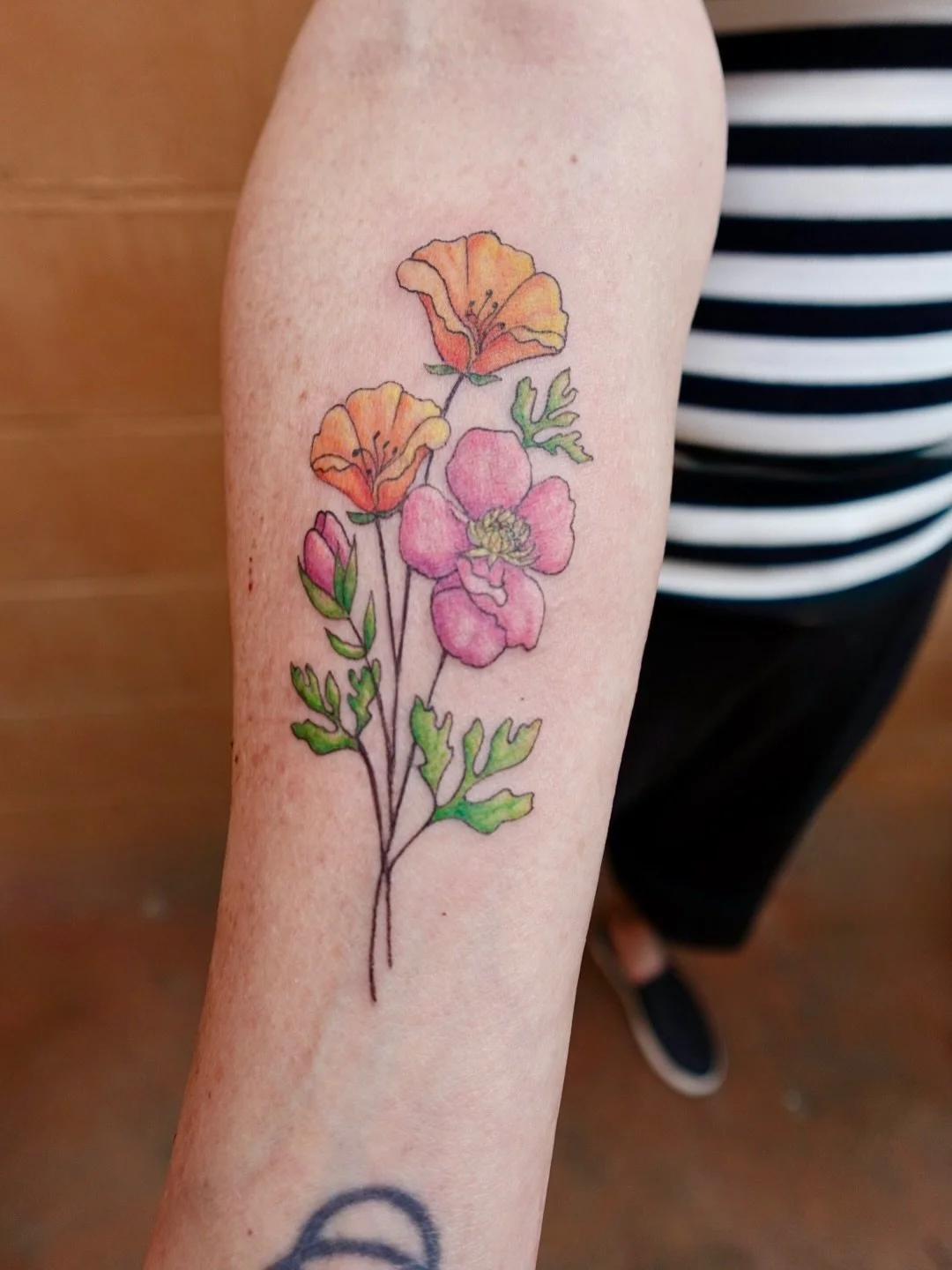 Tattoos I&rsquo;ve been loving lately 🖤 
Which one is your favorite? 

#floraltattoo #botanicaltattoo #illustrativetattoo 
#blackandgreytattoo #customtattoos #tattooartcommunity 
#sacramentotattoo #sacramentotattooartist