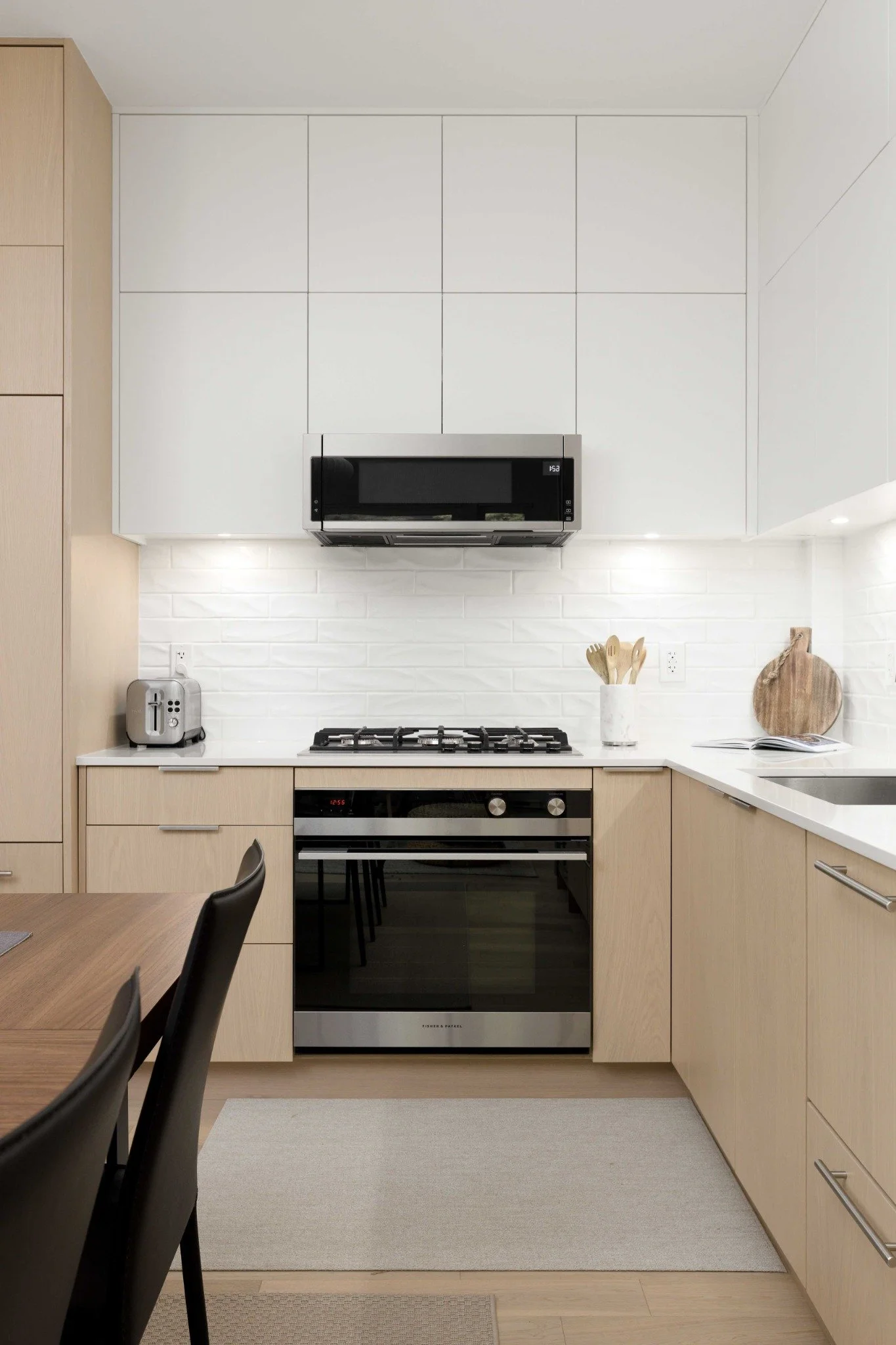 modern-kitchen-design-vancouver-helen-adams.jpg