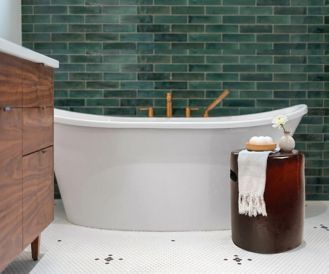 Tub with brown garden stool.jpg