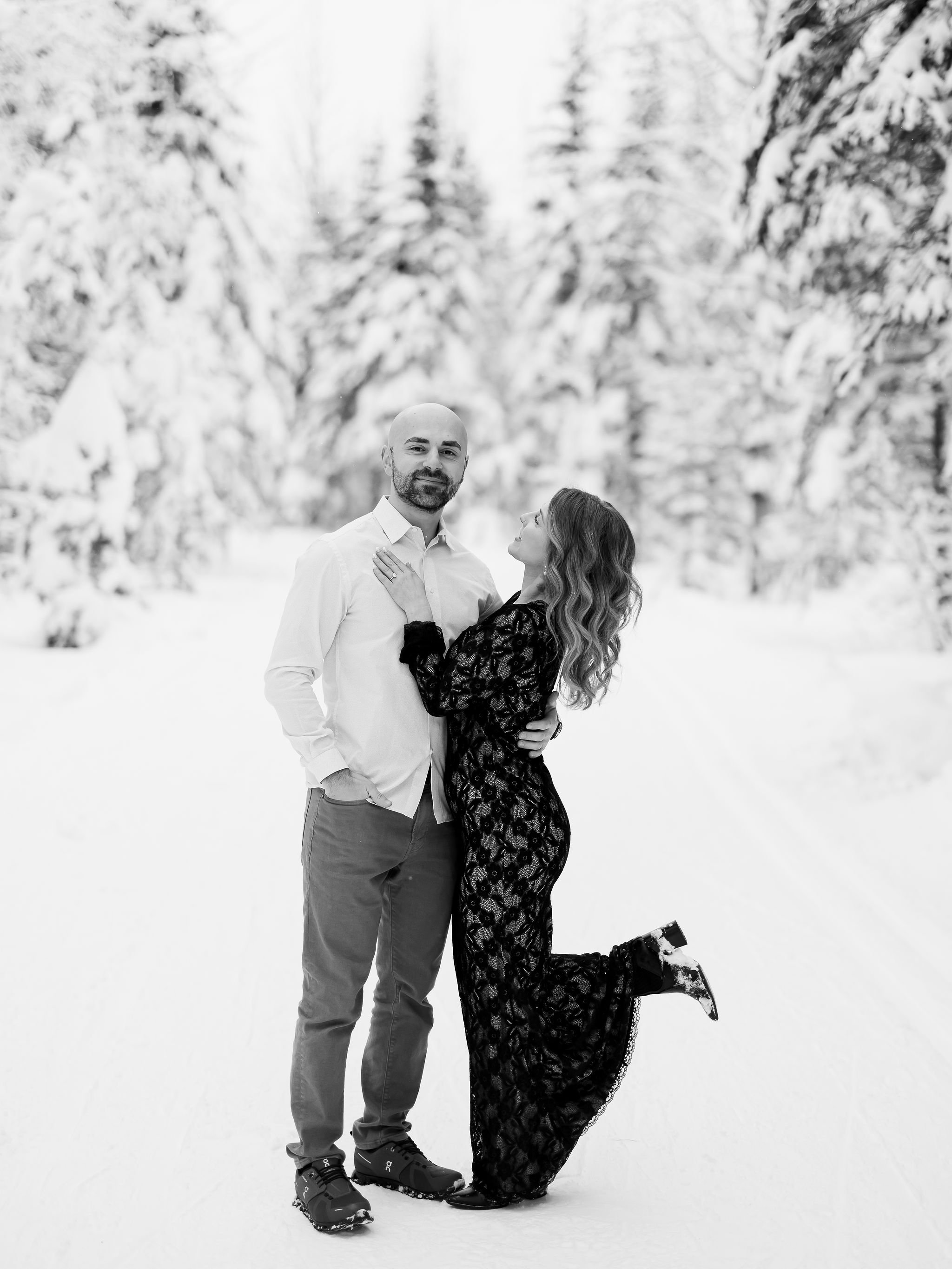 WinterEngagementPhotos-AnchorageAlaska-RachelTweggsPhotography-48.jpg