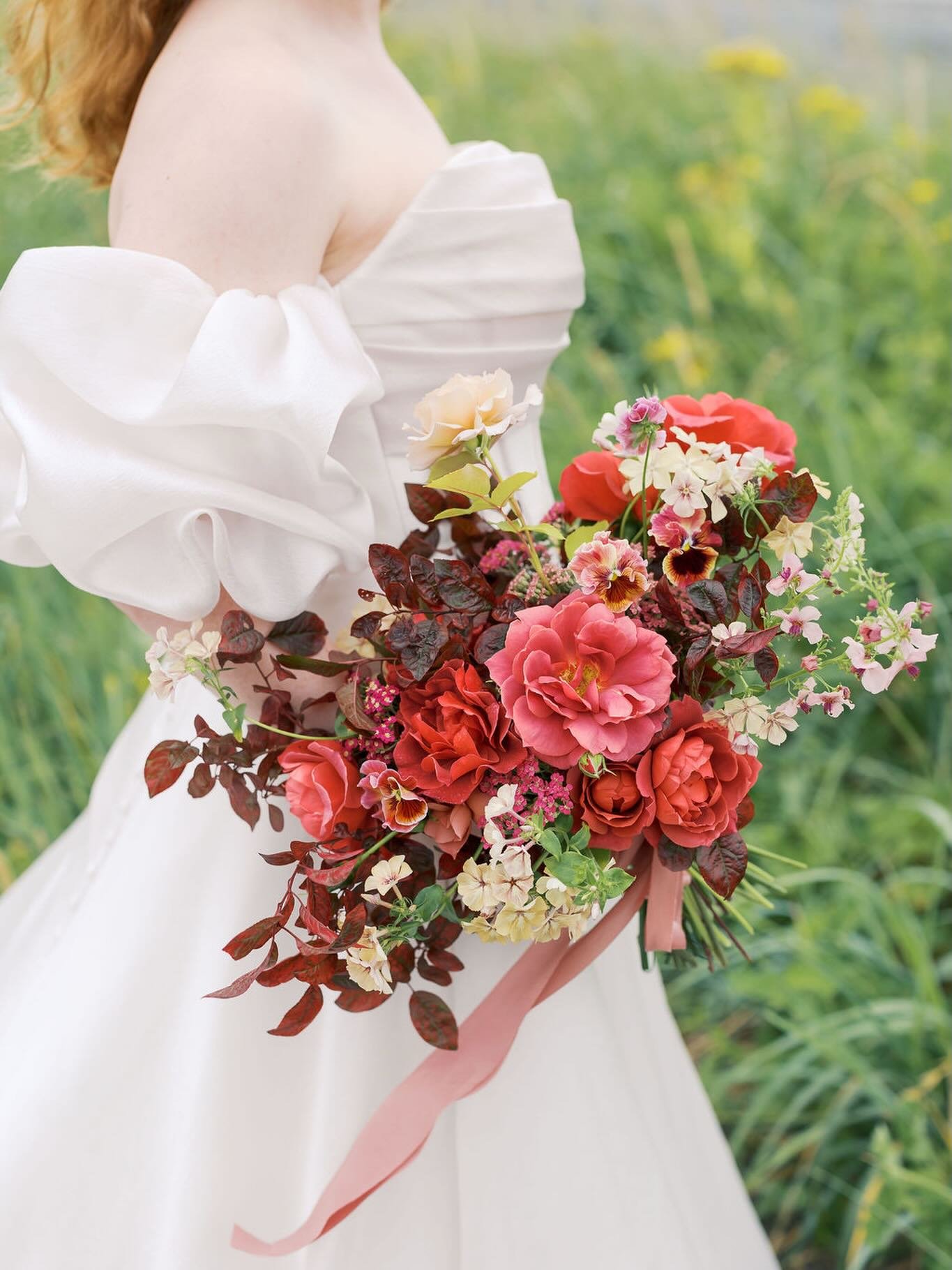 It&rsquo;s a beautiful summer day and I&rsquo;m excited to go photograph a wedding with some amazing vendors. 

Speaking of amazing vendors; I loved this day in Homer spent with @dorifreund @easthillfloral and @petalsbytheshore 
.
.
.
.
.
#alaskawedd