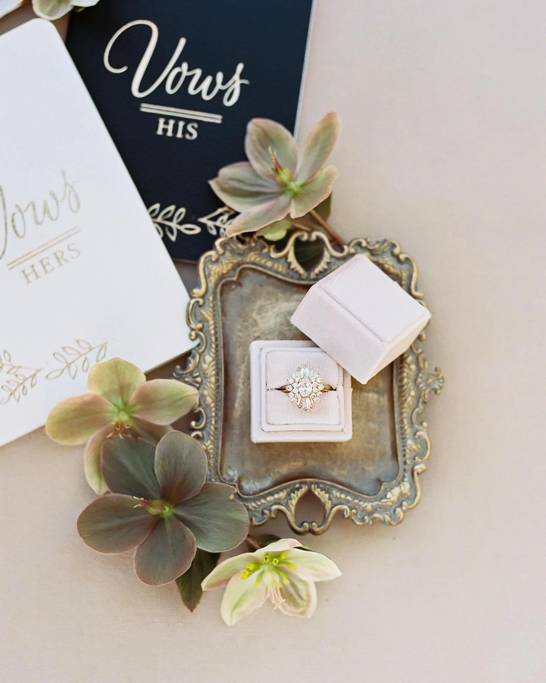 I&rsquo;m a details fan and I can&rsquo;t wait to style all my clients wedding details this summer. 

Side note I love hellebore flowers; anyone else love them? 
.
.
.
.
.
#alaskaweddingphotographer #alaskawedding #floridaweddingphotographer #tampawe