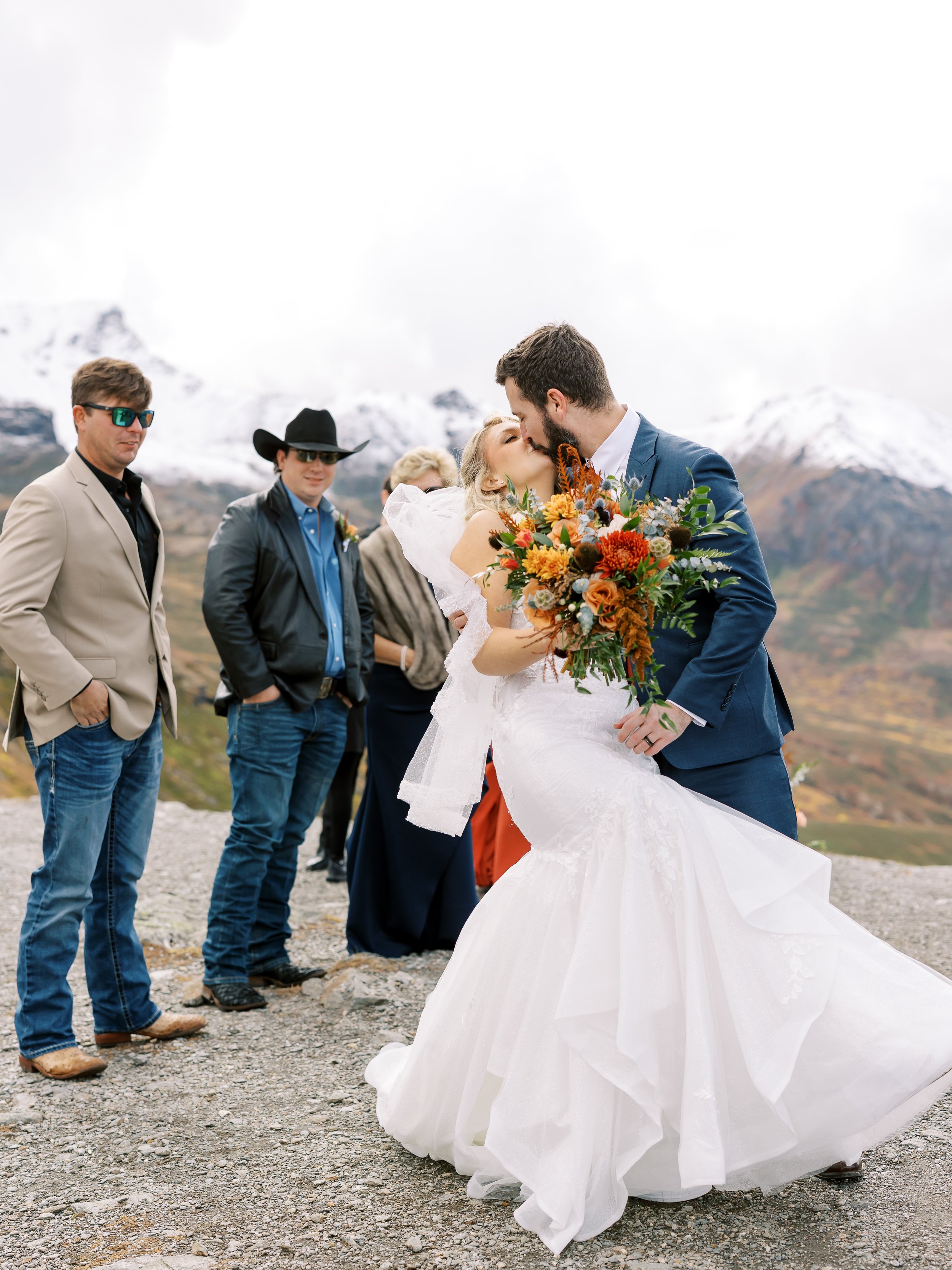 AlaskaElopement-HatchersPassAlaska-RachelTweggsPhotography-184.jpg