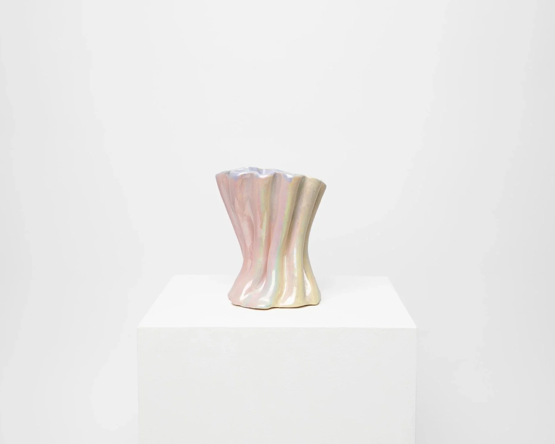 Maria_Imaginario_Wavy_Buddies_S05_Ceramic_B.jpg