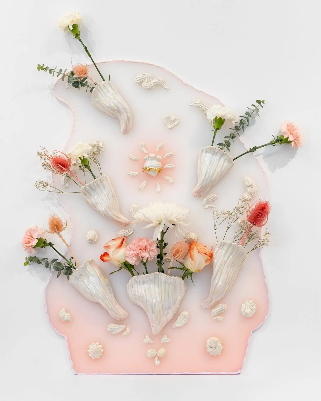 Translucent panel with pearlescent ceramic elements by Portuguese artist Maria Imaginário