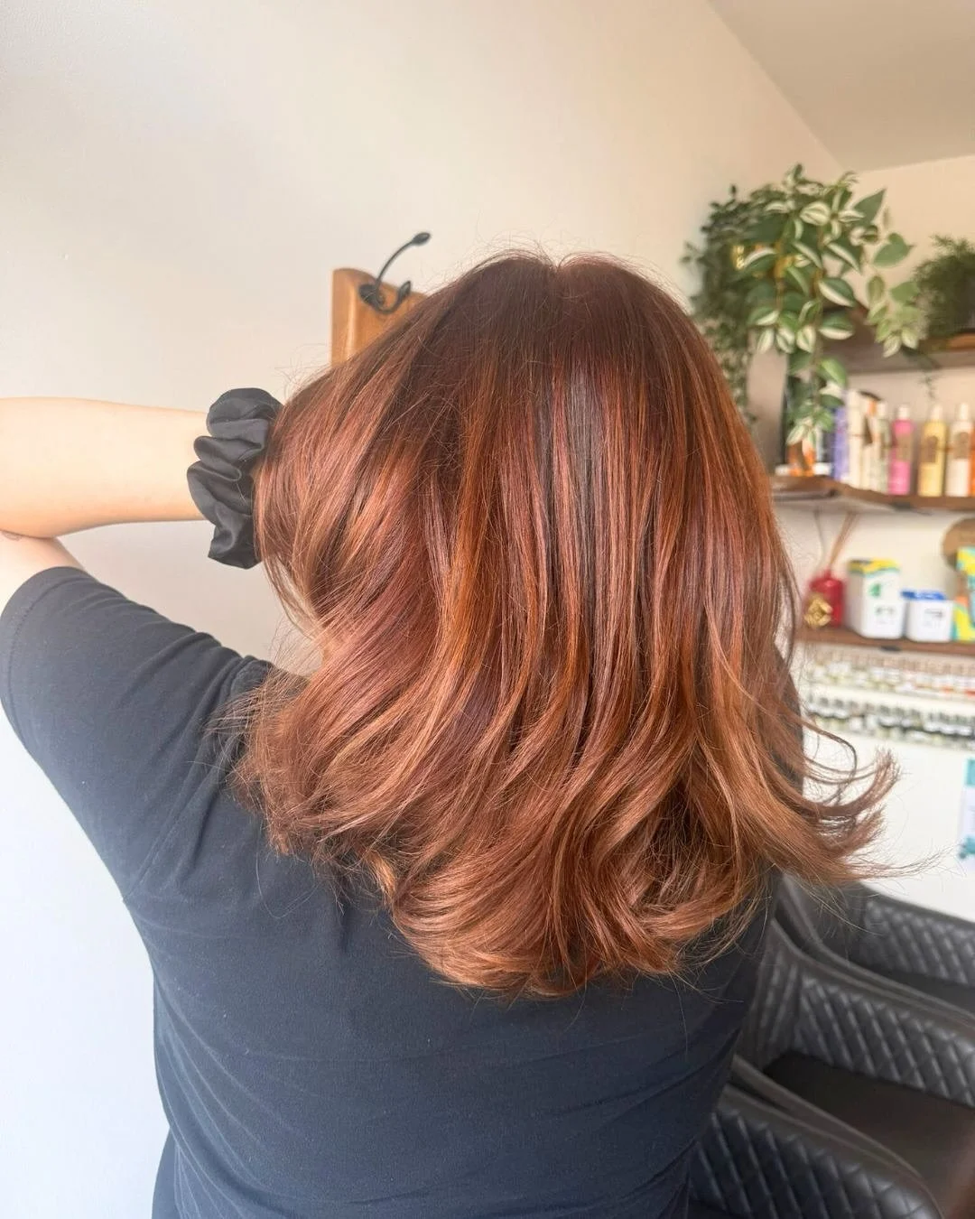 A little autumn refresh π From grown-out blonde to this soft, natural copper - warm, low-maintenance and full of dimension.
#hairsaloncornwall #newquayhair #beautysalonnewquay #hairdressernewquay #milkshakehair #balyagecornwall #milkshakehairproduc