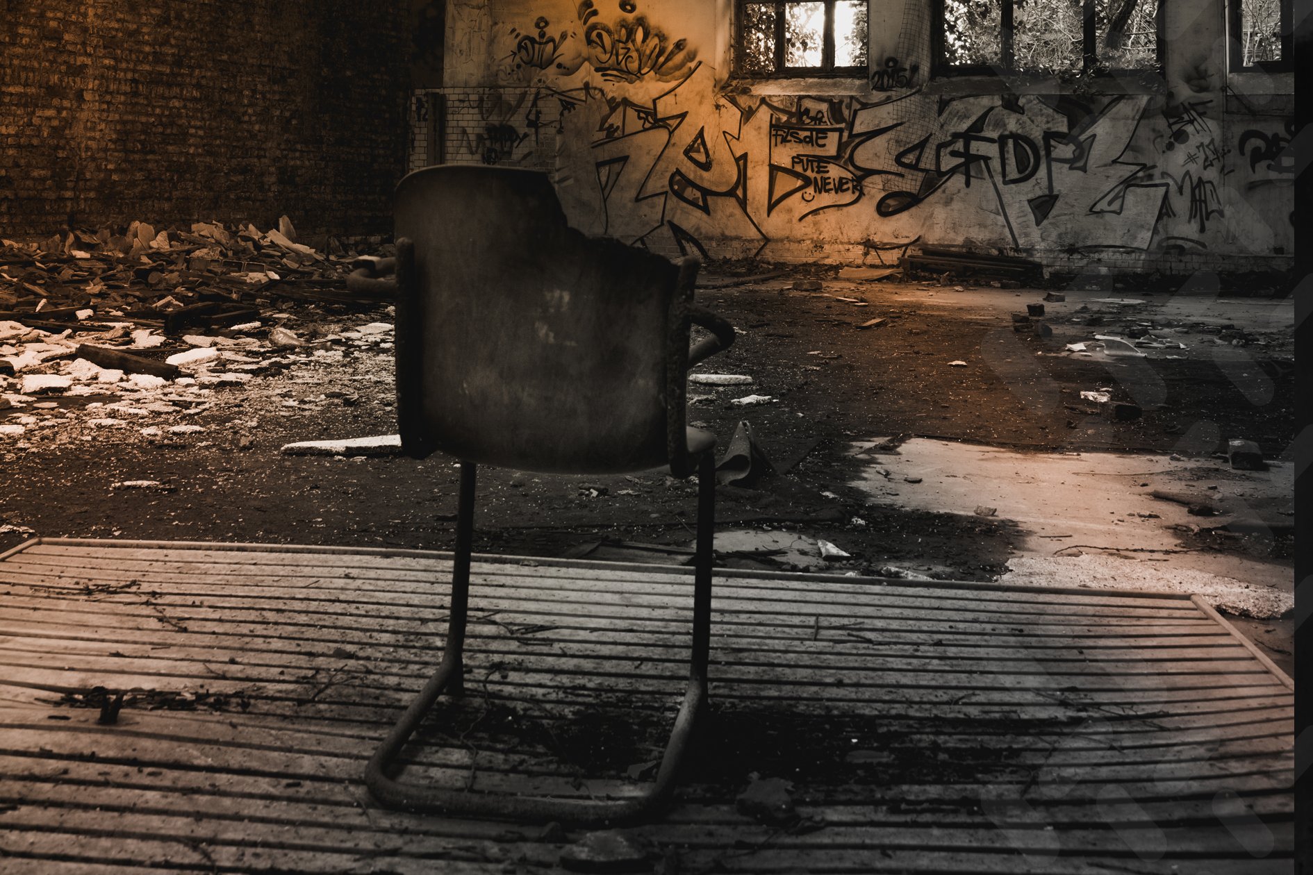 Urbex32C.jpg