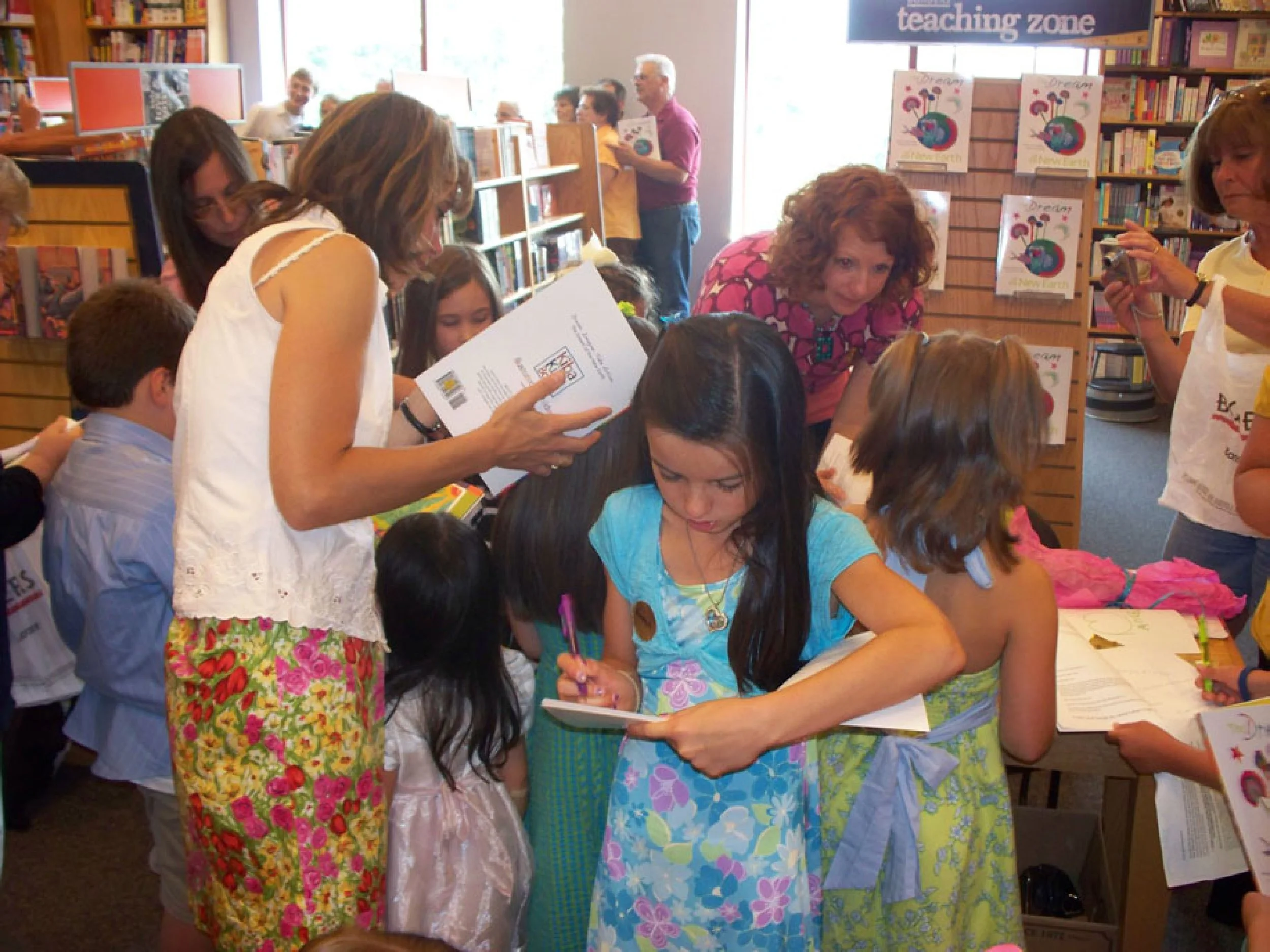 Book Signing Borders - I Dream-15 copy.jpg