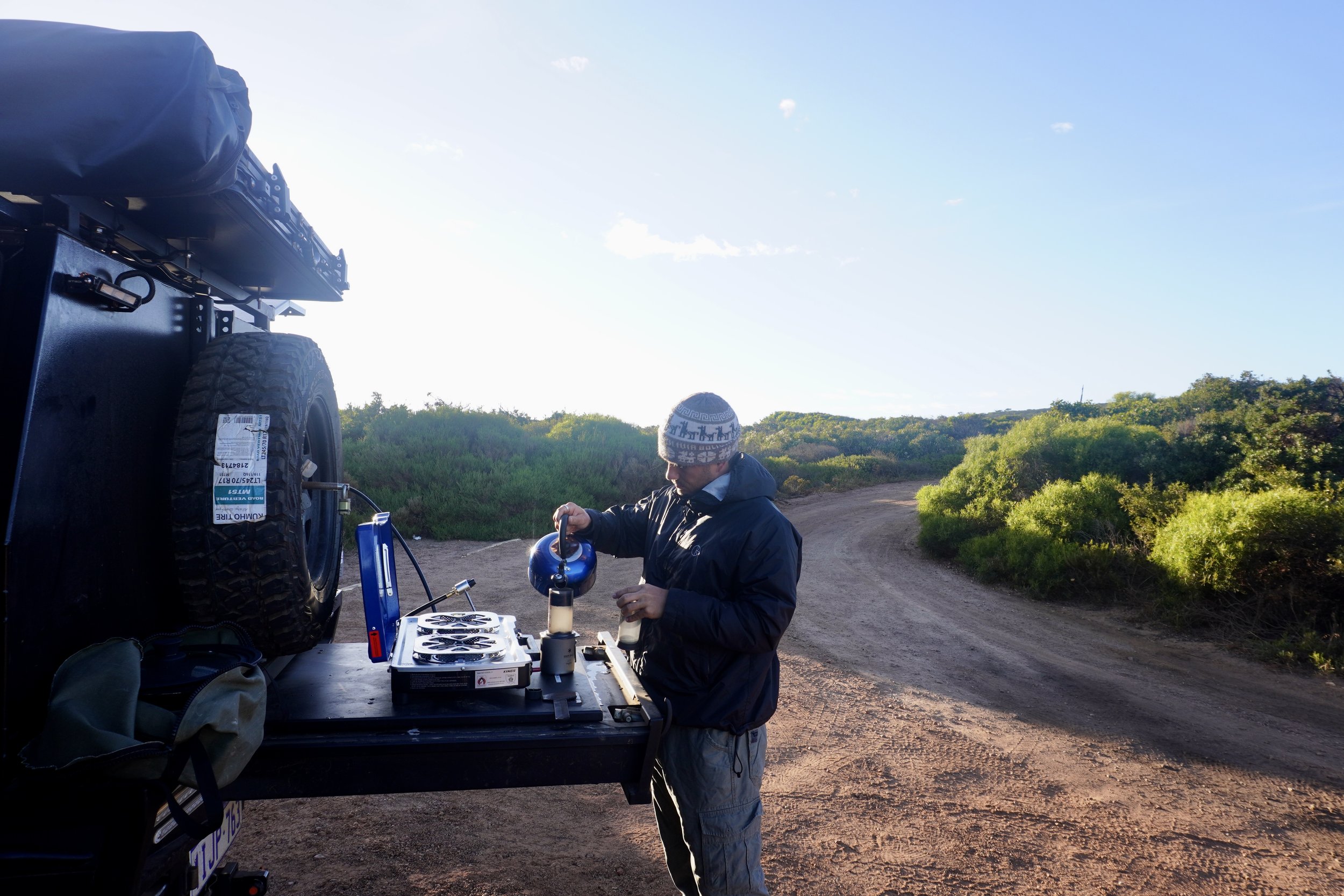 Perth 4WD camper setup ready for adventure at a coastal lookout — fully equipped Open Shell Adventures Oyster, perfect for WA road trips and off-grid camping.