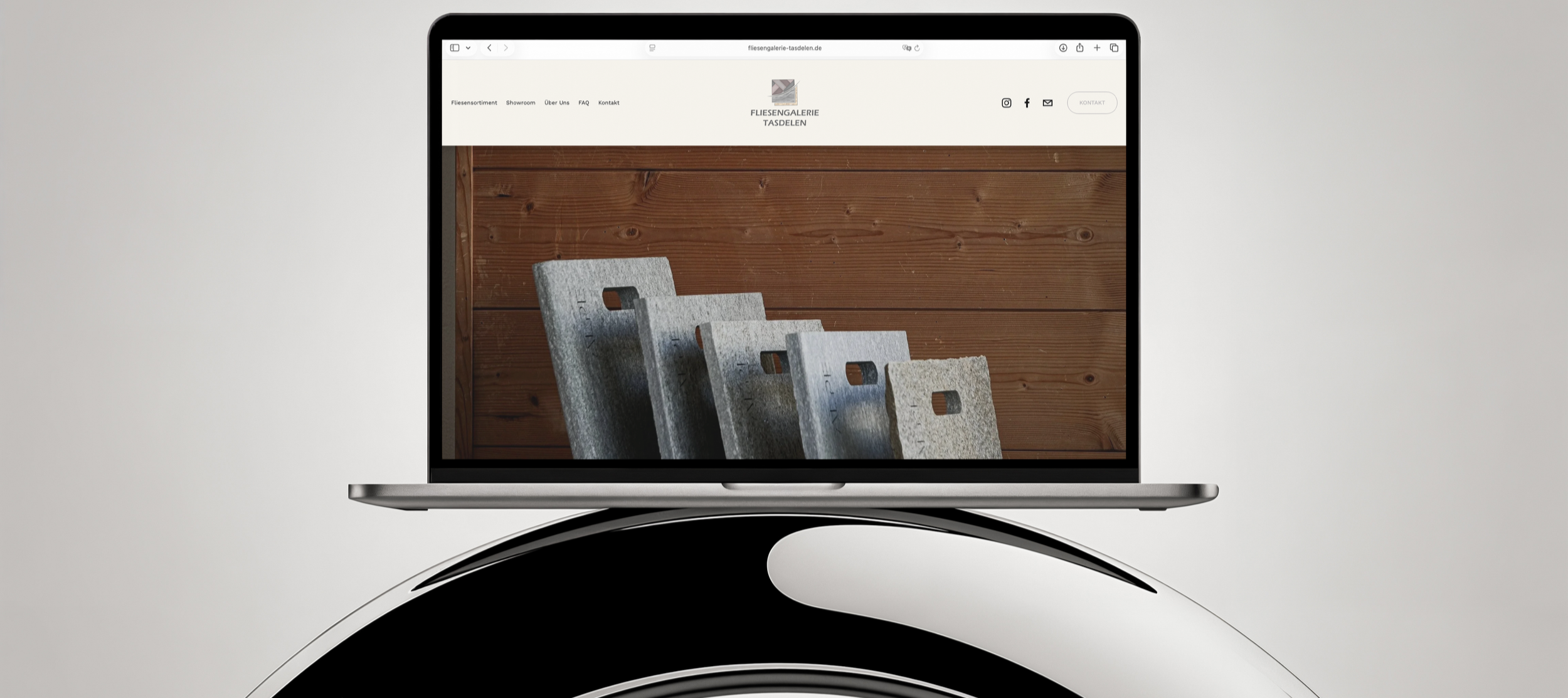 Webdesign für die "Fliesengalerie Tasdelen" in Schliersee. Webdesign im Landkreis Miesbach - Hilal Studios.
