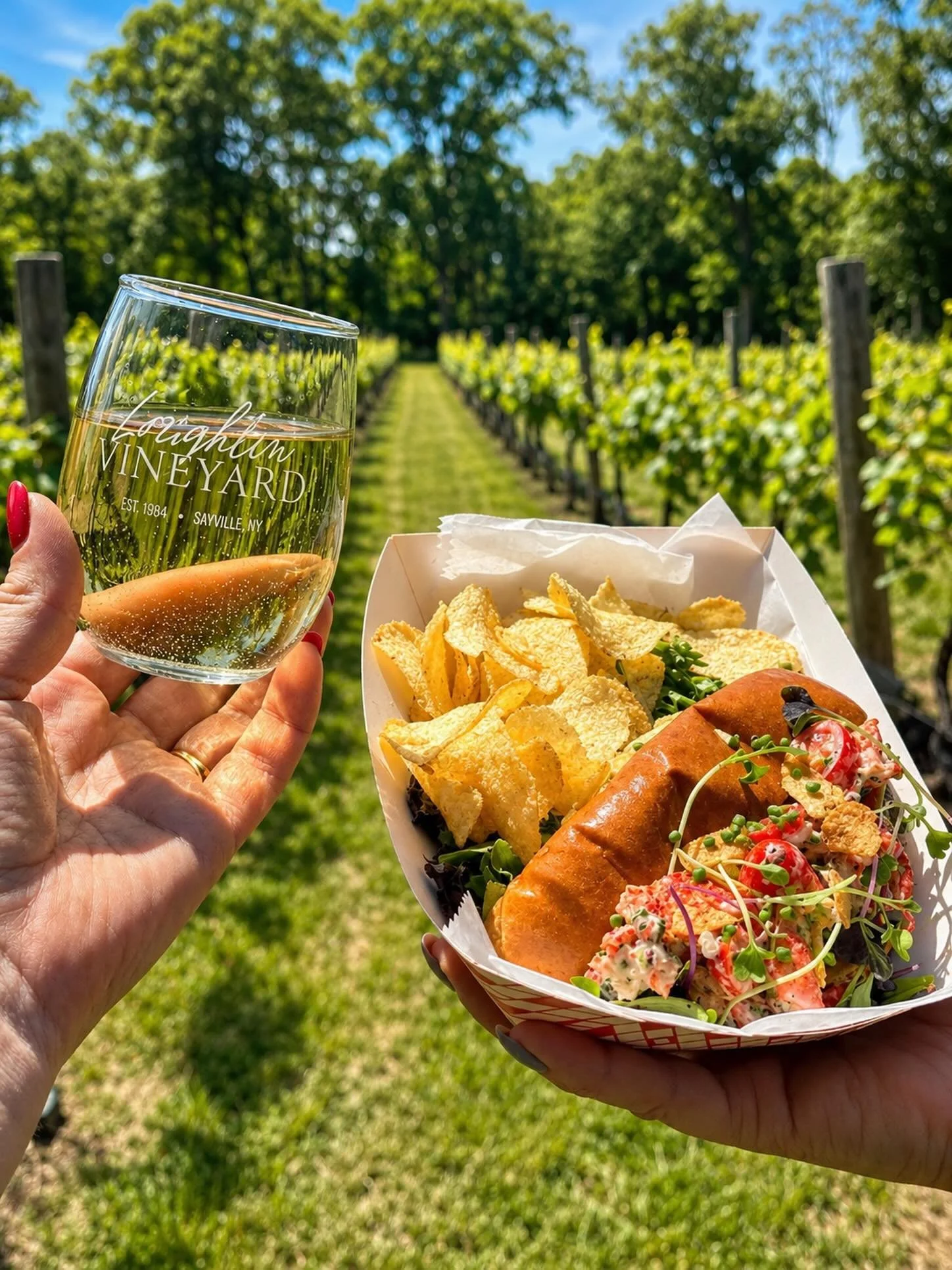 We are drooling over @orchardstreeteats Almafi Lobster Roll 🦞 Cherry tomatos, red onion with lobster toss, and a basil a&iuml;oli on top with fried garlic. 

Corks &amp; Claws is going on all Memorial Day Weekend from Friday-Monday | 12-7pm everyday