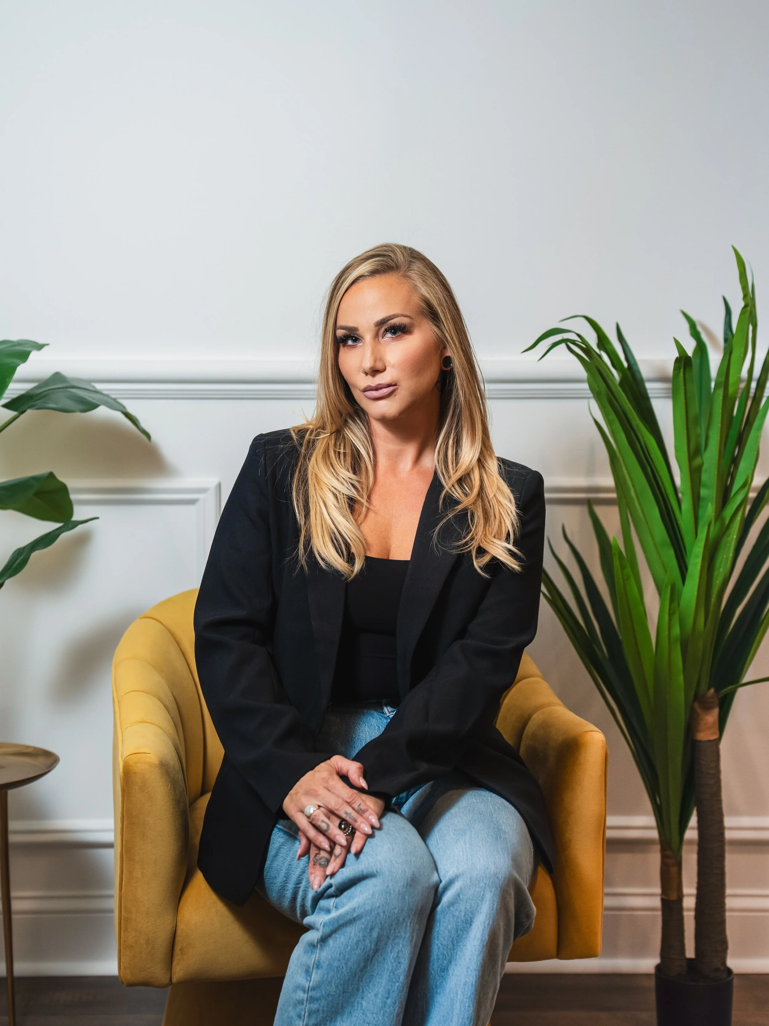 01_Gwendolyn's Headshots [EP].JPG