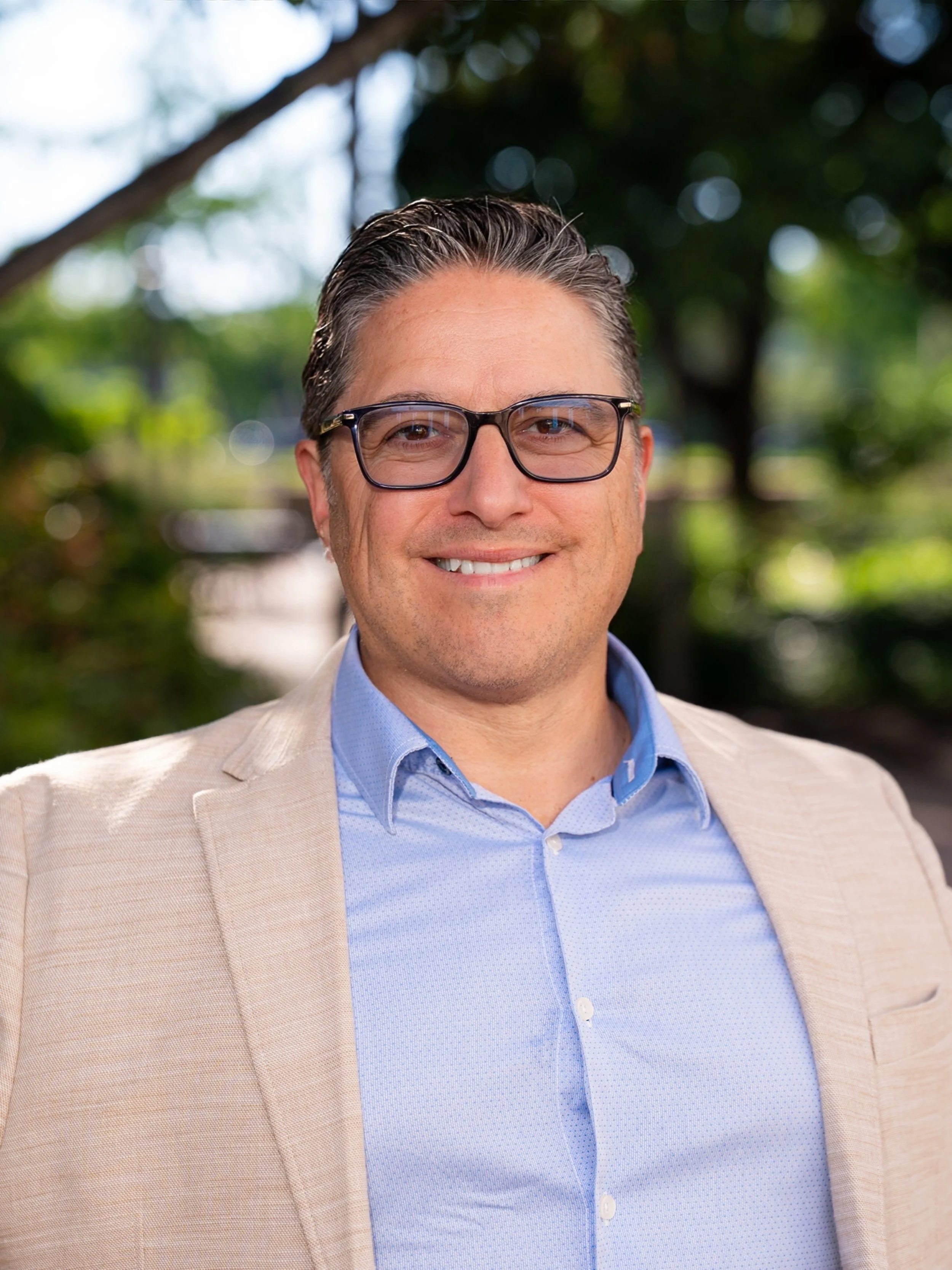 16_Todd and Dainelle Headshots Aug25.JPG