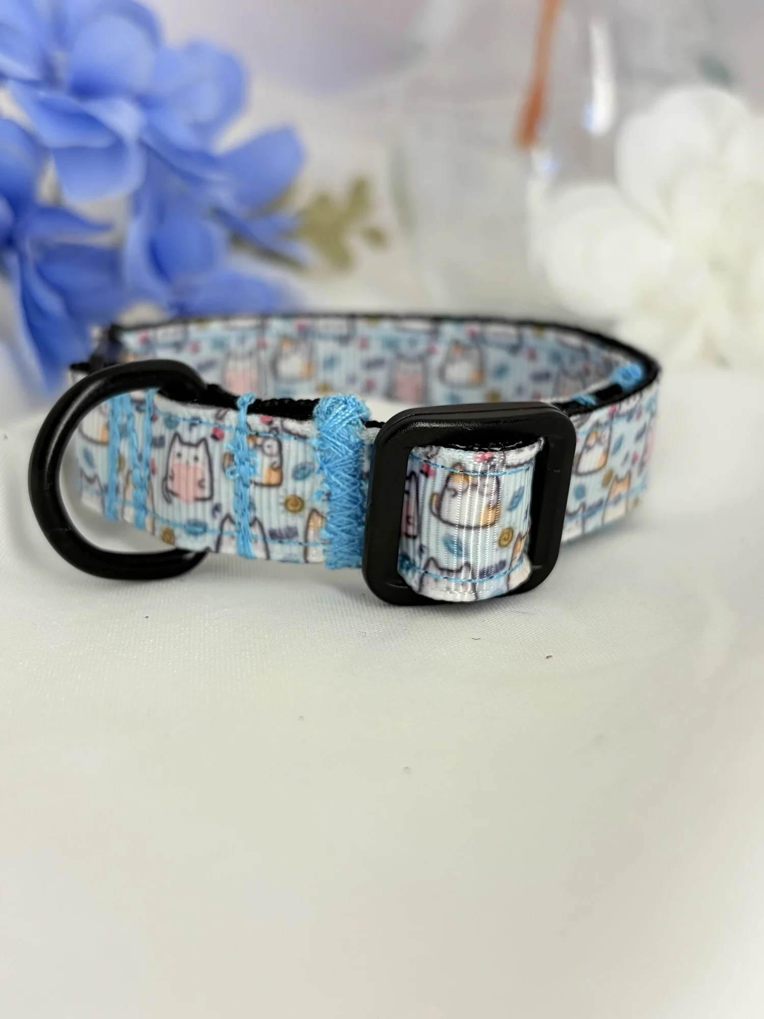 Image de présentation du collier pour chat Kawaï blue