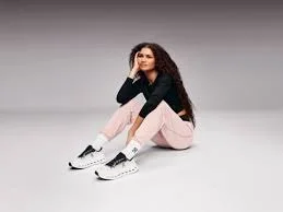 On x Zendaya “Shape of Dreams” #MusicMonday