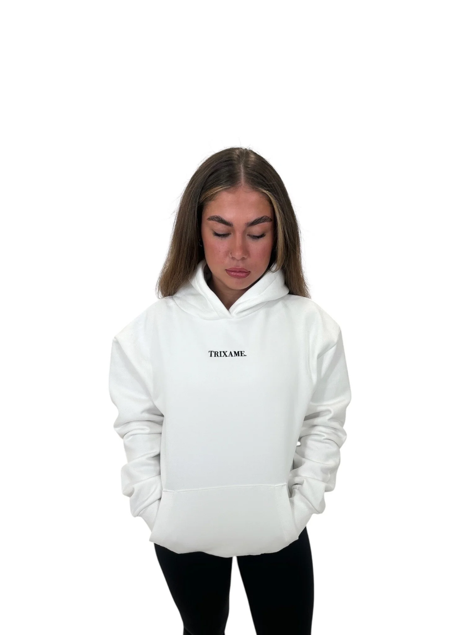 Facetune_20-11-2025-19-19-31.JPG (Copy)