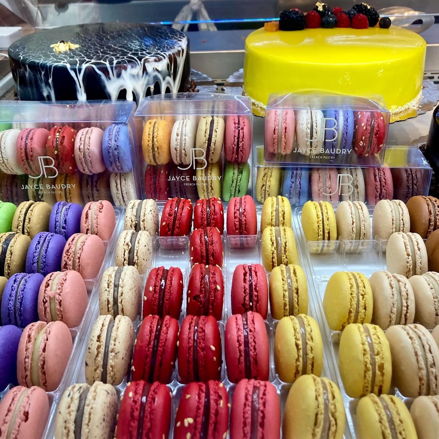 Eat the colors of the rainbow. This is what they mean, right!?
@jaycebaudryfrenchpastry