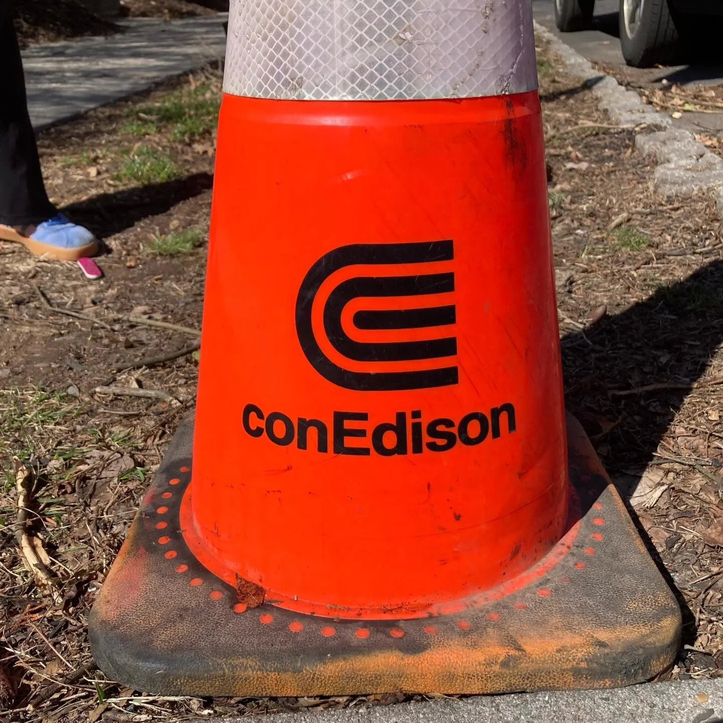 I love this logo. I wish I had made it.