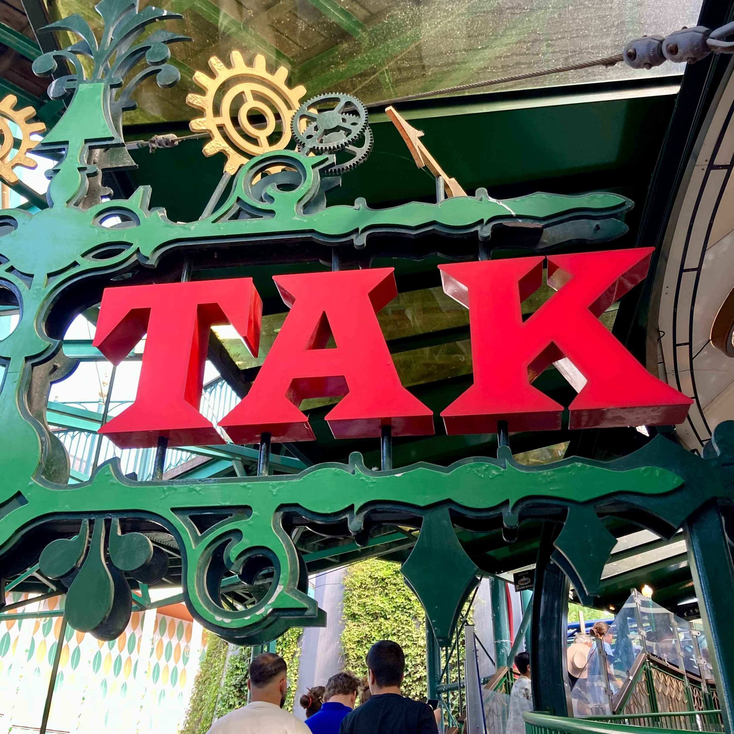 Tik.