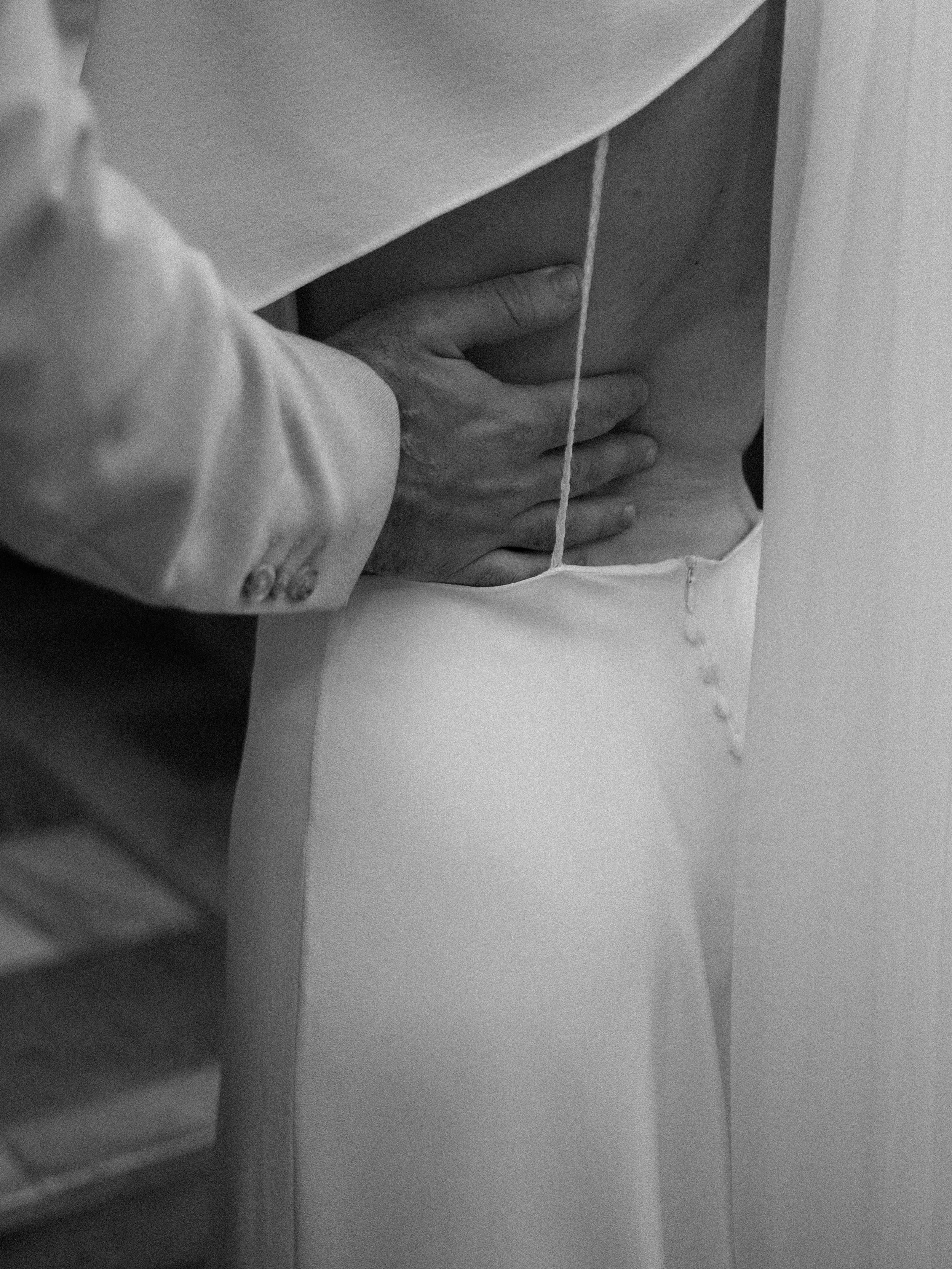 Un geste, une promesse, et tout ce qui se dit sans un mot.

_____________
Wedding planer @paueme.event 
Cr&eacute;atrice @cecilecasabianca 
Photographe @aymebyaudrey