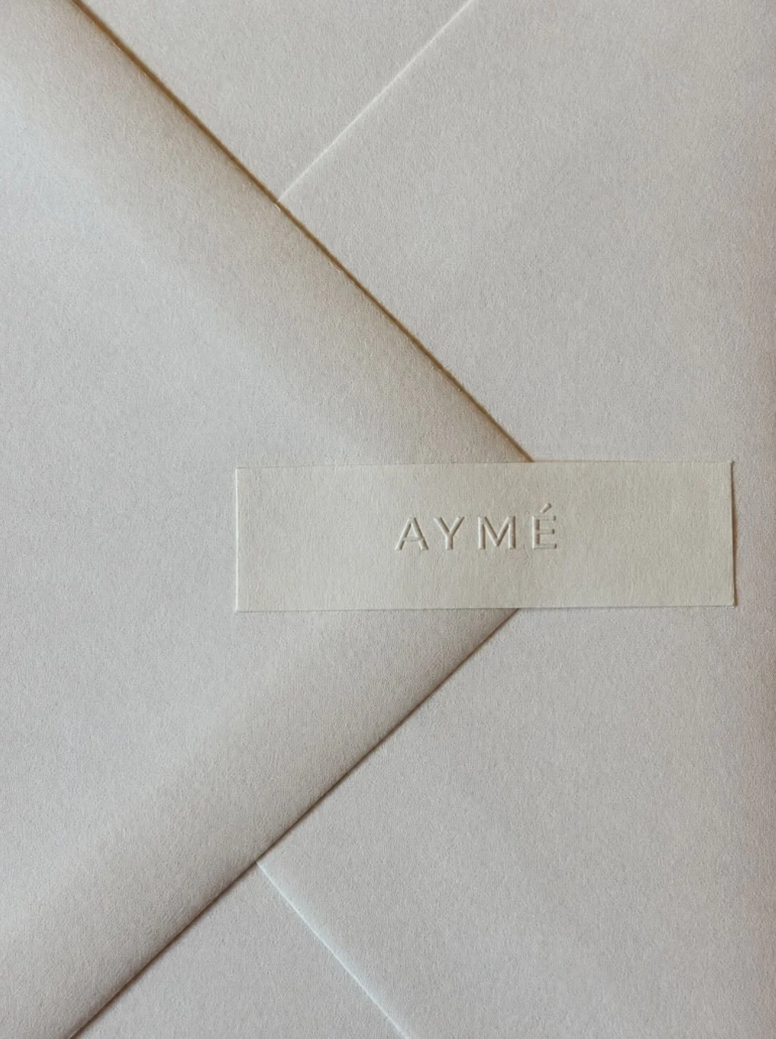 AYMEBYAUDREY.COM

______________Wedding photographer
Editorial &bull; Cinematic &bull; Emotional