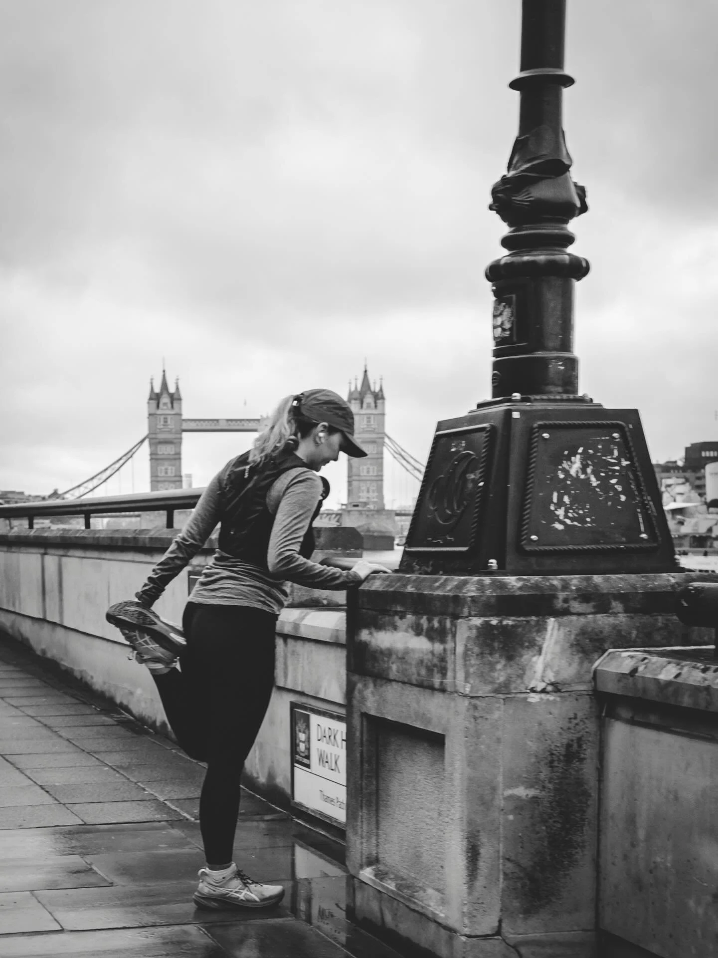 No one&rsquo;s coming to do it for you.
No perfect moment. No perfect timing. #streetphotography
#londonlife
#blackandwhitephotography
#mindsetmatters
#discipline