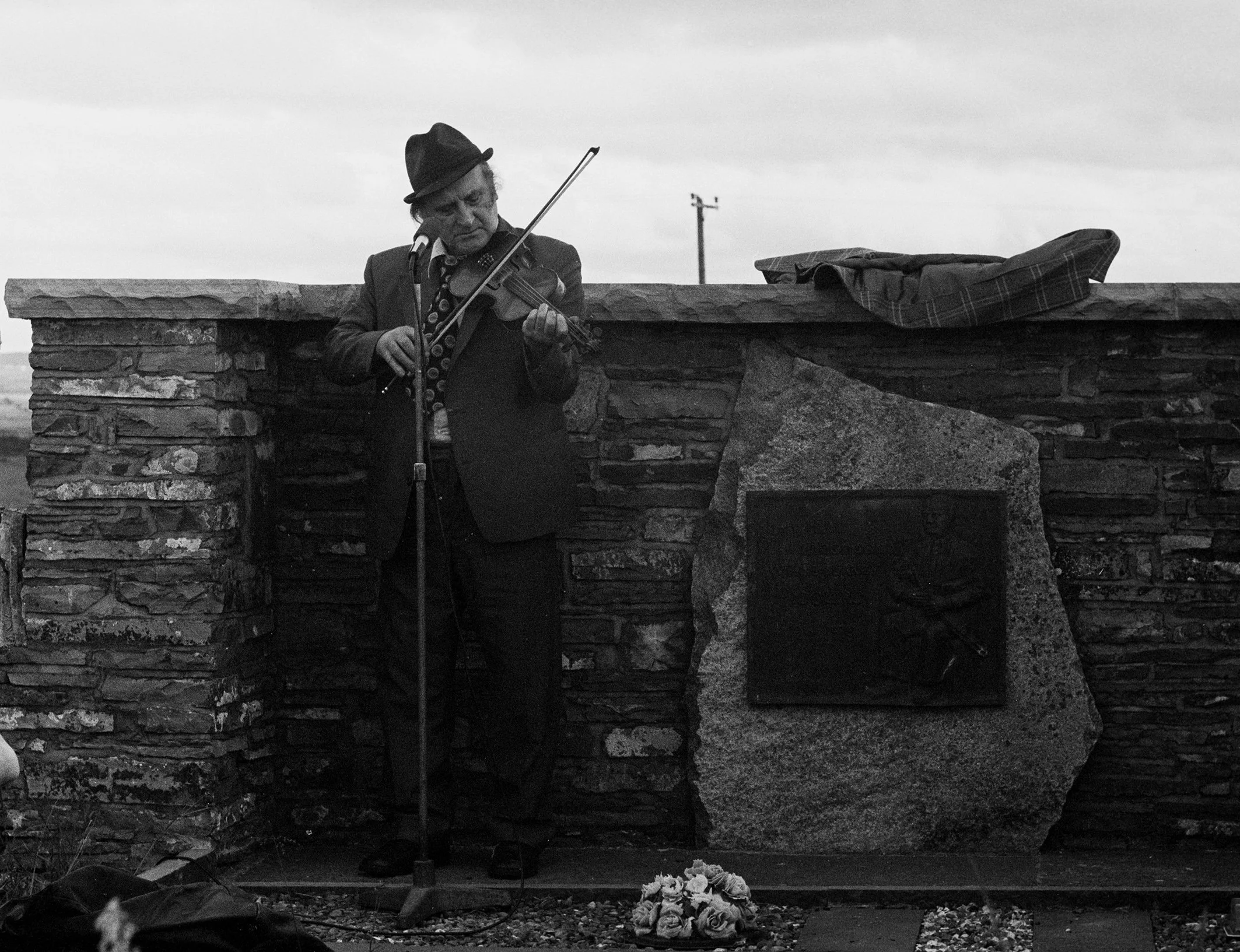 John Kelly playing at the graveside tribute to Willie Clancy 1977.