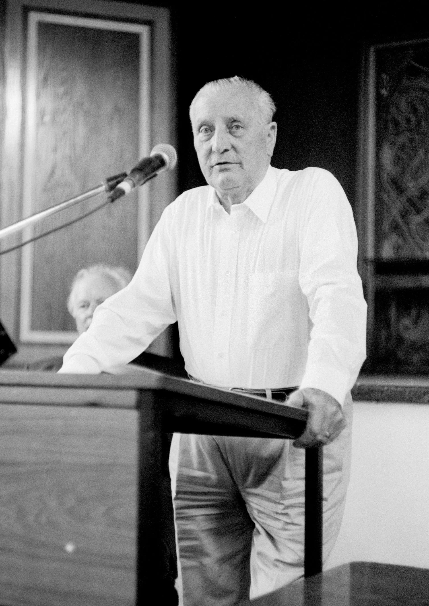 Joe O'Donovan opening the 1997 summer school.