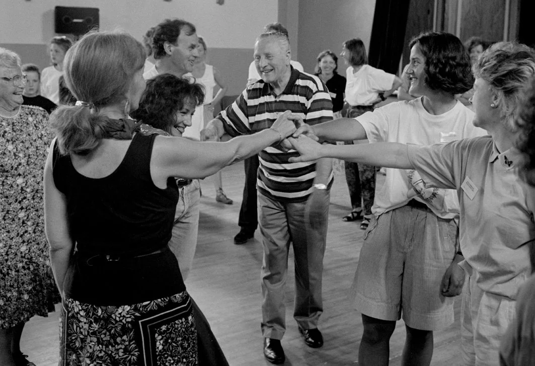 Joe (centre) and Siobhán (far left) O'Donovan teaching beginner's set dancing class, 1992.