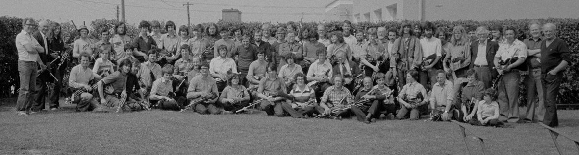 Pipers group shot 1979.