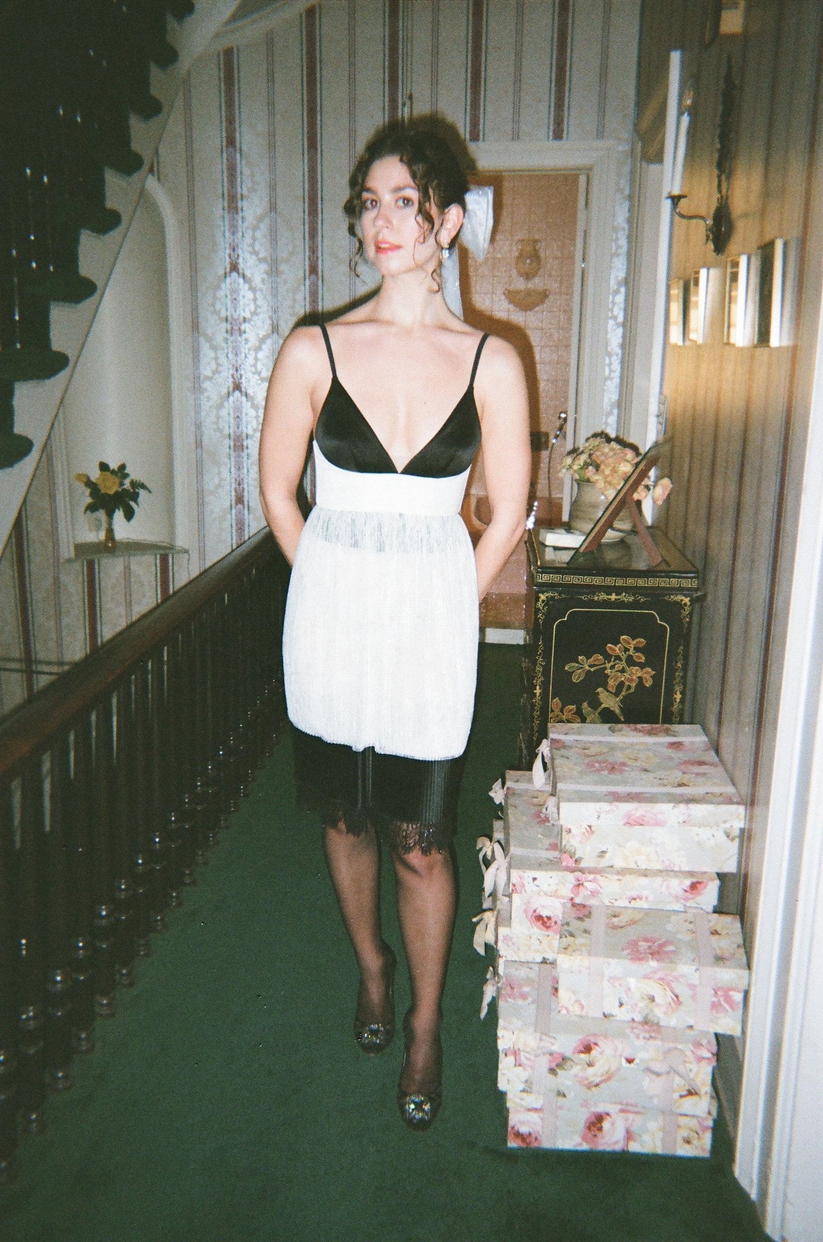 la+perla+front+hall.jpg