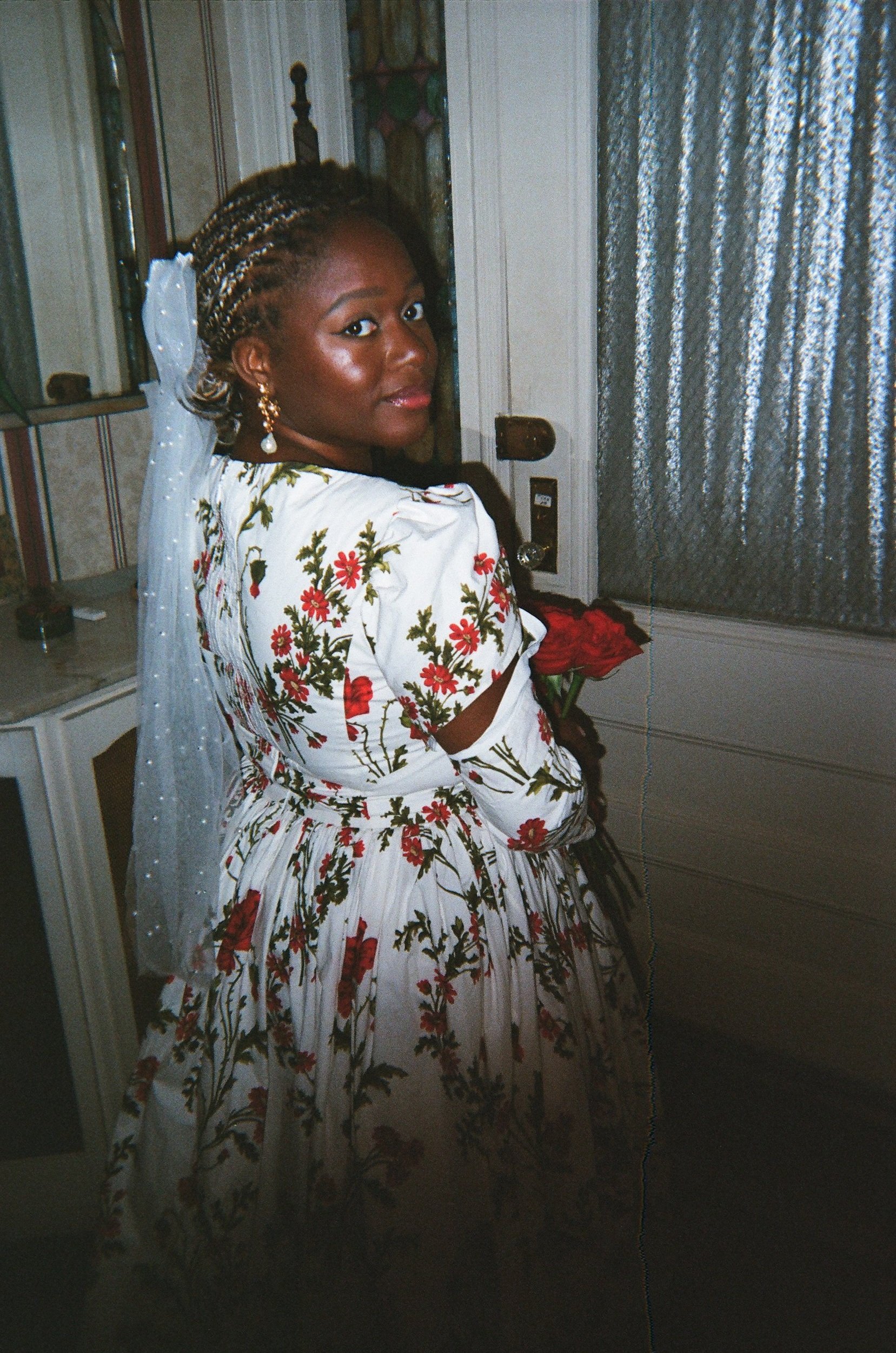 amq+over+shoulder+bright.jpg