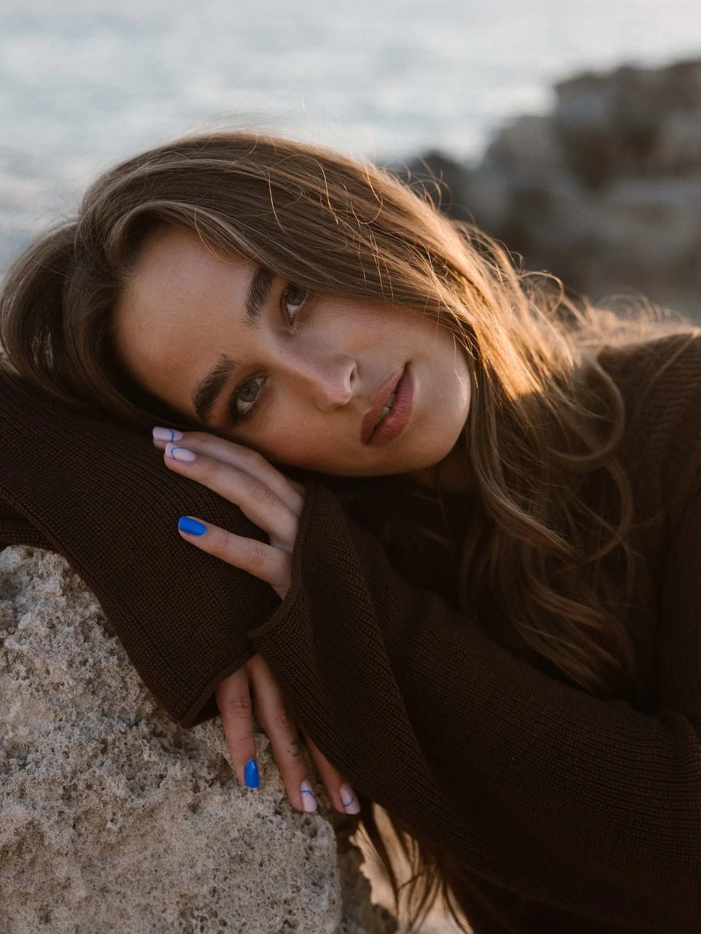 A little summer recap 🌞🧡

1 - de start van de zomer heerlijk ingeluid met @swg.studio 
2 - Antweeeeeerp weekendje 🍷
3 - Whiiii mijn allereerste live dag en wat was dit leuk!!! Definitely doing it again!
4 &amp; 5 - Manifested this so hard. Ik teke