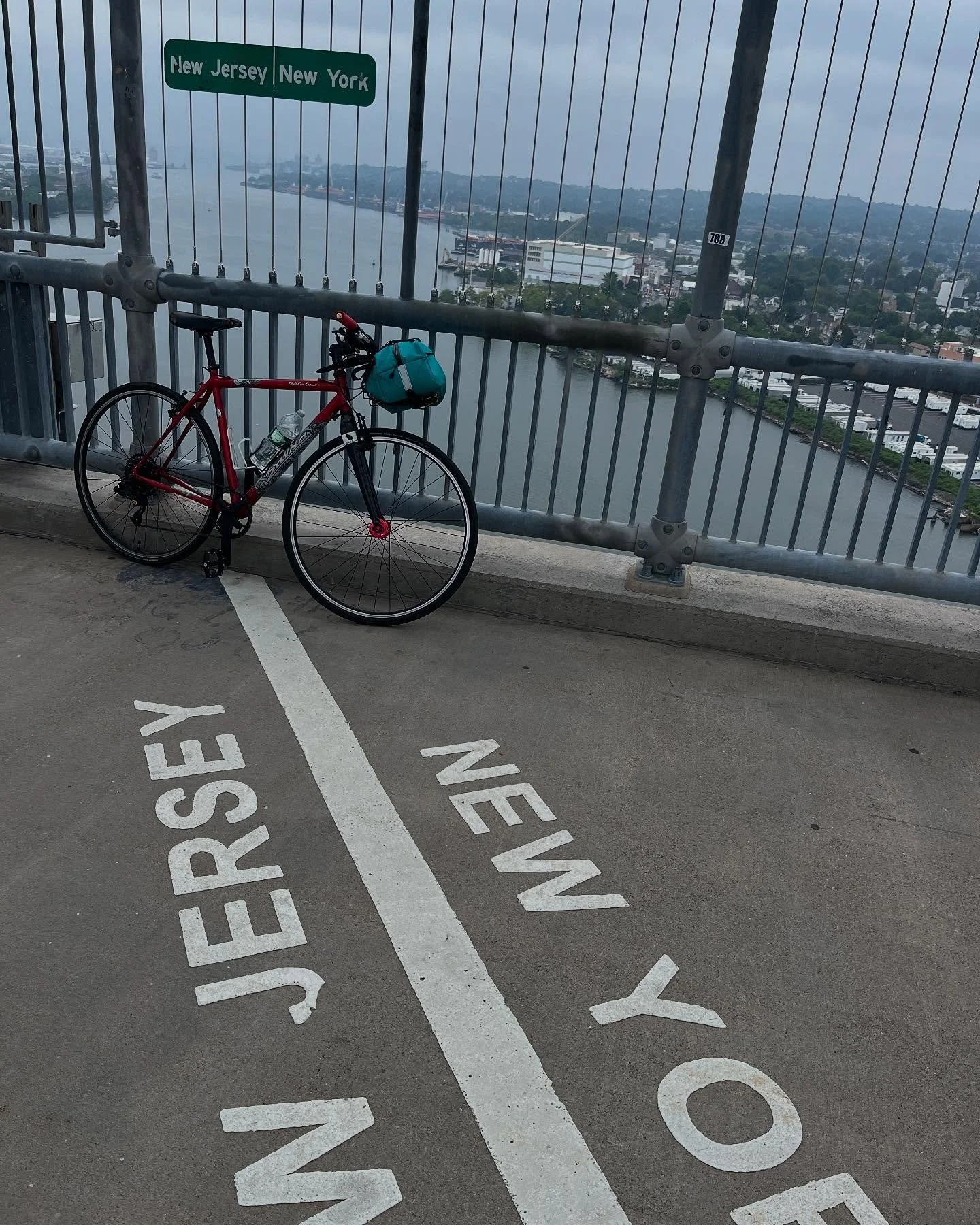 Took salsa out on an adventures in the sticky mess through the urban jungles of New Jersey and Staten Island 🤣

For many reason I love my 🚵&zwj;♂️🚵&zwj;♀️ crew but for the obvious - who wanted to take a ride through Staten Island, Elizabeth, and N