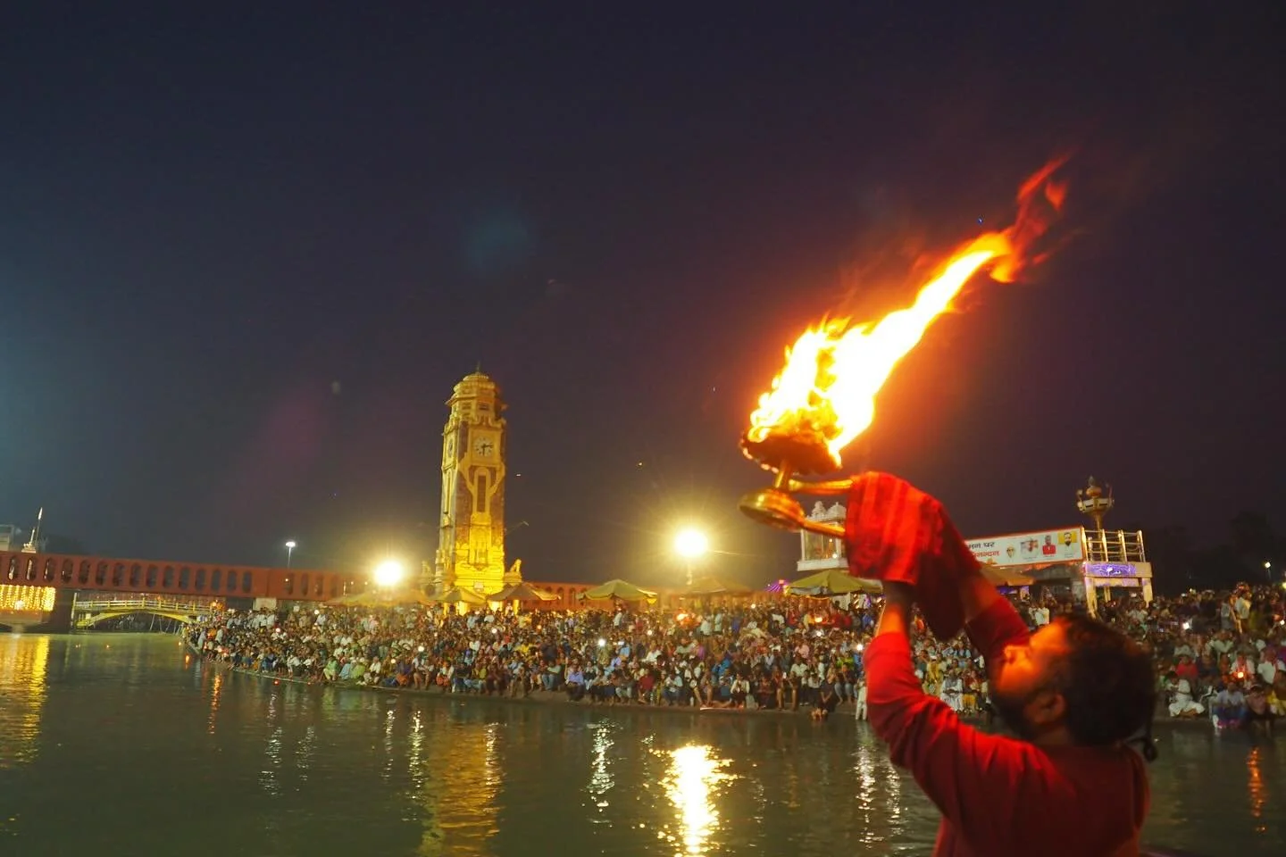 ~~~~~~~

Aarti Ceremony 

Haridwar, India

We had the opportunity to go to two different ceremonies in India. One with thousands of people at the ghat in the Ganga River in Haridwar and a special invitation by Robert Moses at a nearby ashram. 

These