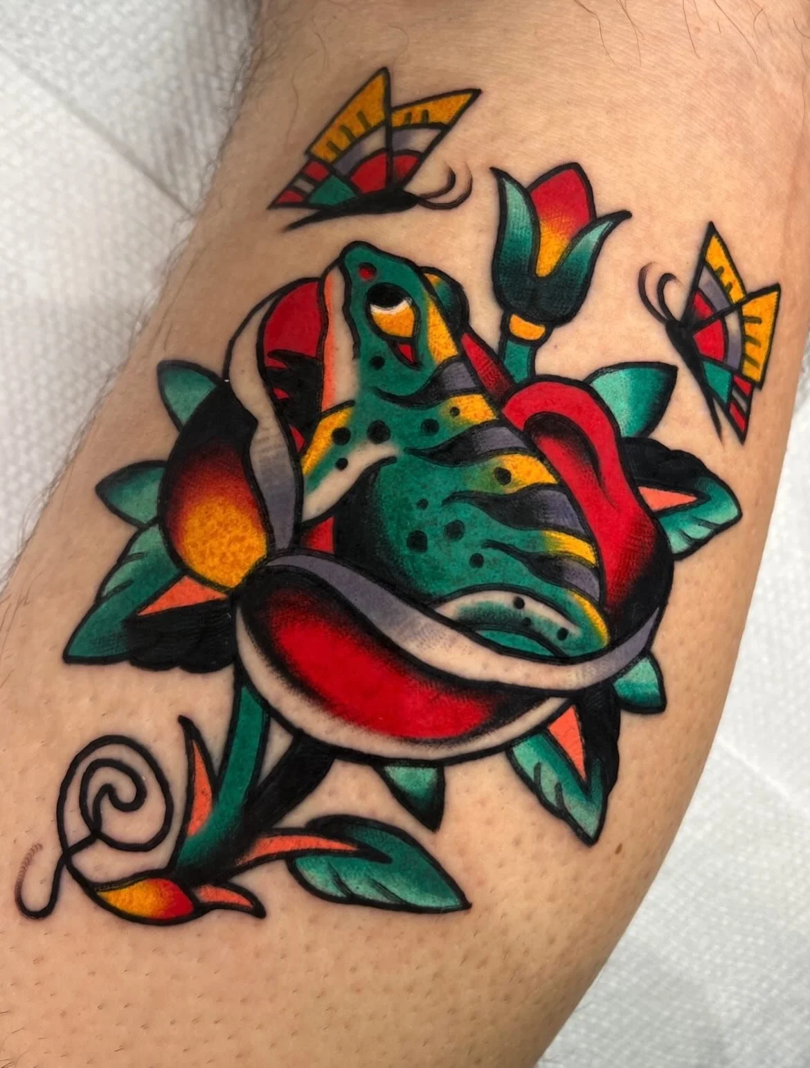 🐸🚧FROG ZONE🐸🚧
Was feeling froggy this week! Thankyou to everyone for getting tattooed I had a blast doing these frogs!

NOW BOOKING LINK IN BIO TO BOOK! 

Catch me @twinsunsdurham Fridays, Sundays, Tuesdays

Taking walkins @twinsunschapelhill Mon