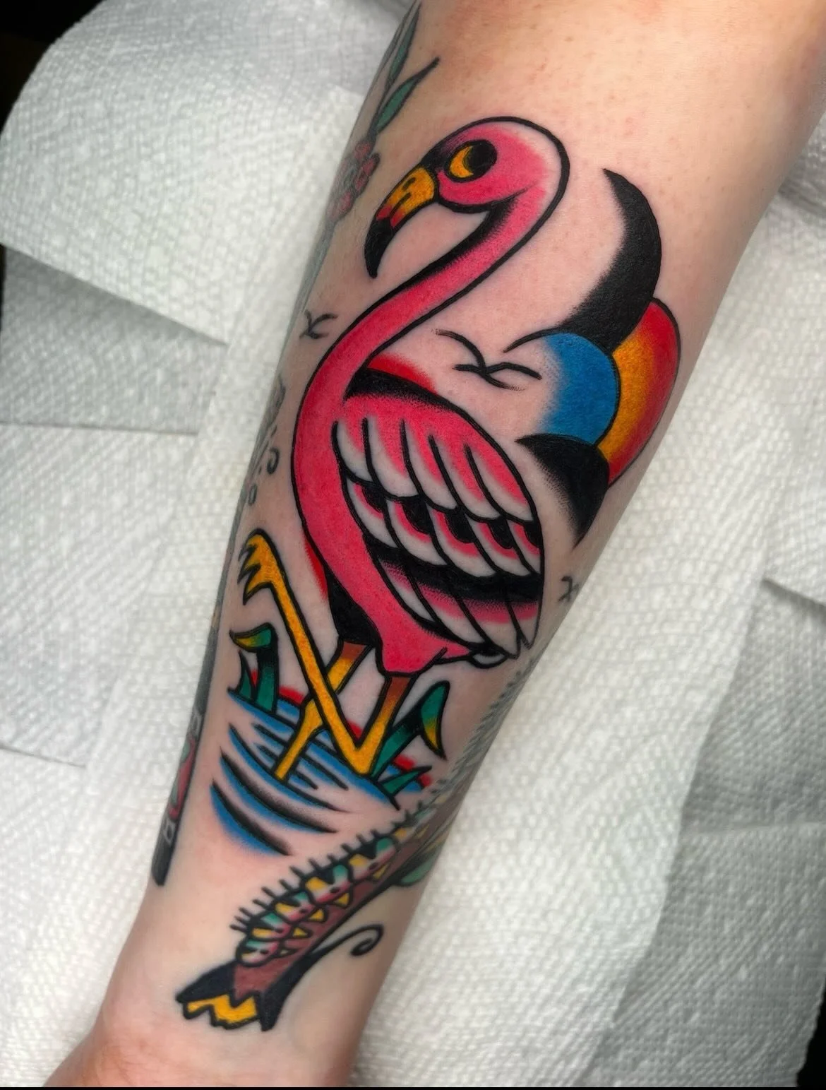 🌞TATTOO!🌞
Thank you everyone who gets tattooed! 
Made @twinsunsdurham and @twinsunschapelhill 
Link in bio to book! Much love! Your idea or mine! Pick it off the wall or tell me whatcha want 
.
.
.
#tattoo #americantraditionaltattoo #boldtattoo #nc