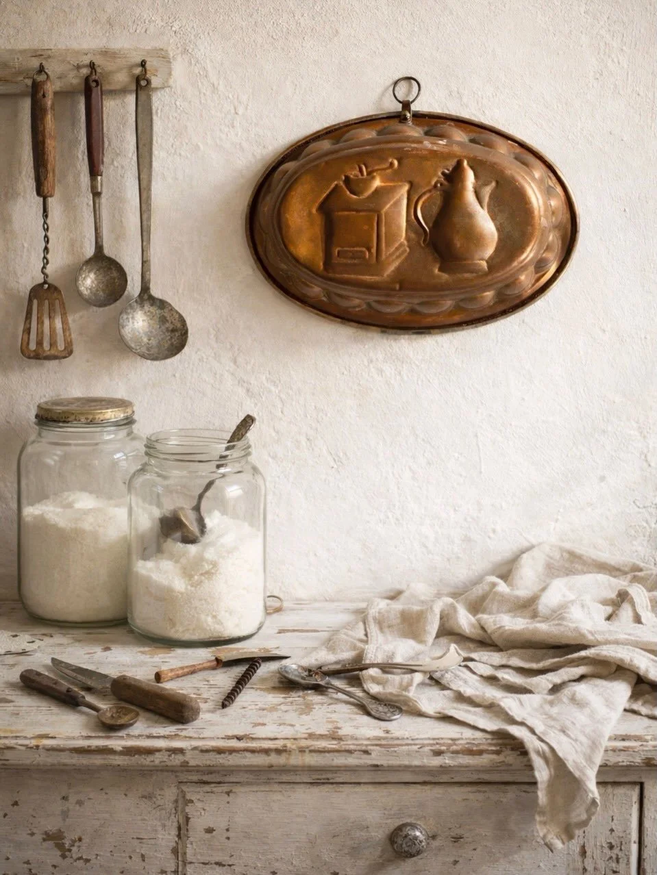 A slow weekend, wrapped in rain 🤍

The fields are soaked.
The hedgerows heavy with water.
Rain on the windows again this morning &mdash; and likely tomorrow too 🌧️

So we lean into it.

We wake slowly.
We boil the kettle twice.
We light the lamp be