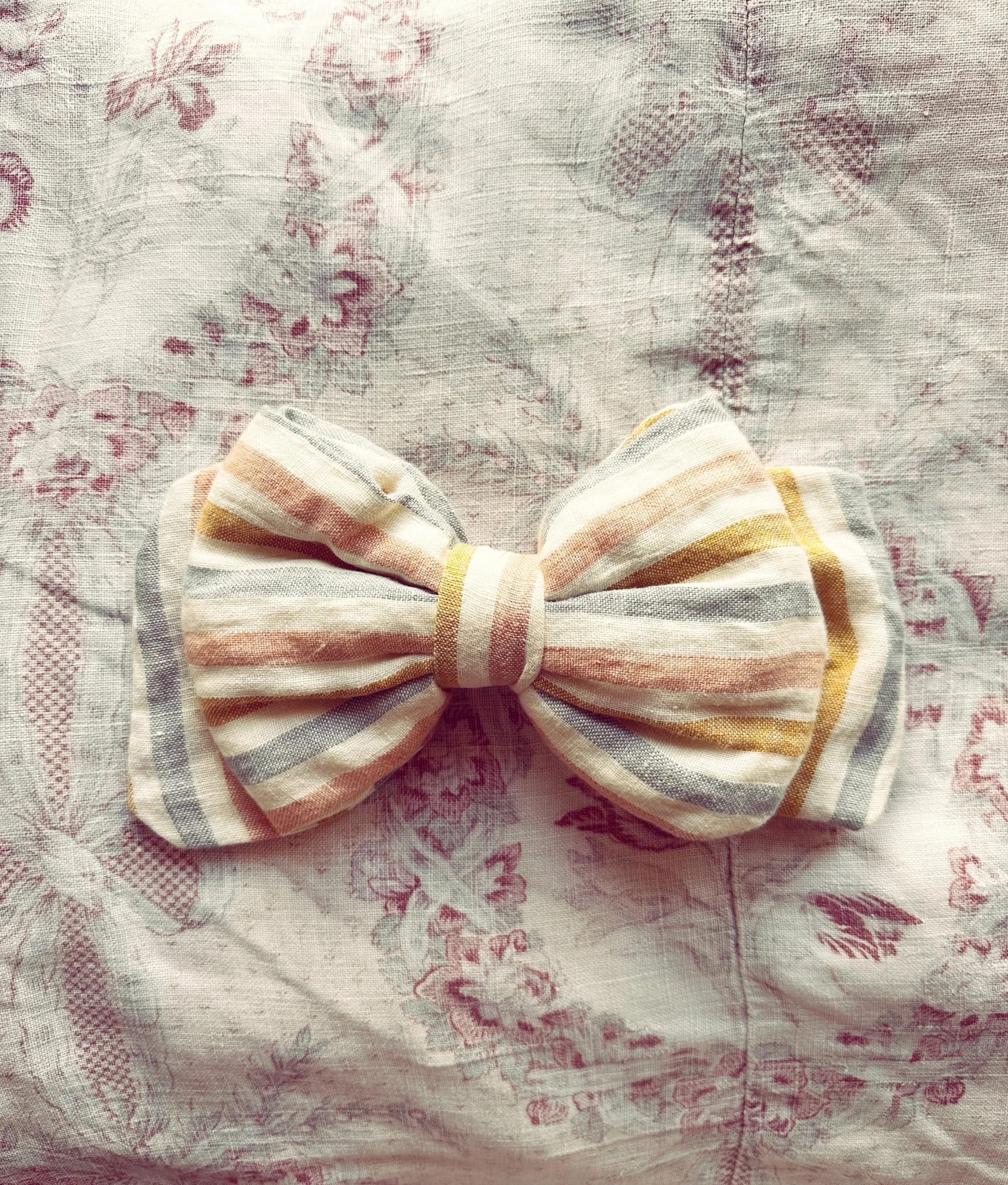 Very Large Hair Bow in Stripy Candy Stripe Linen
