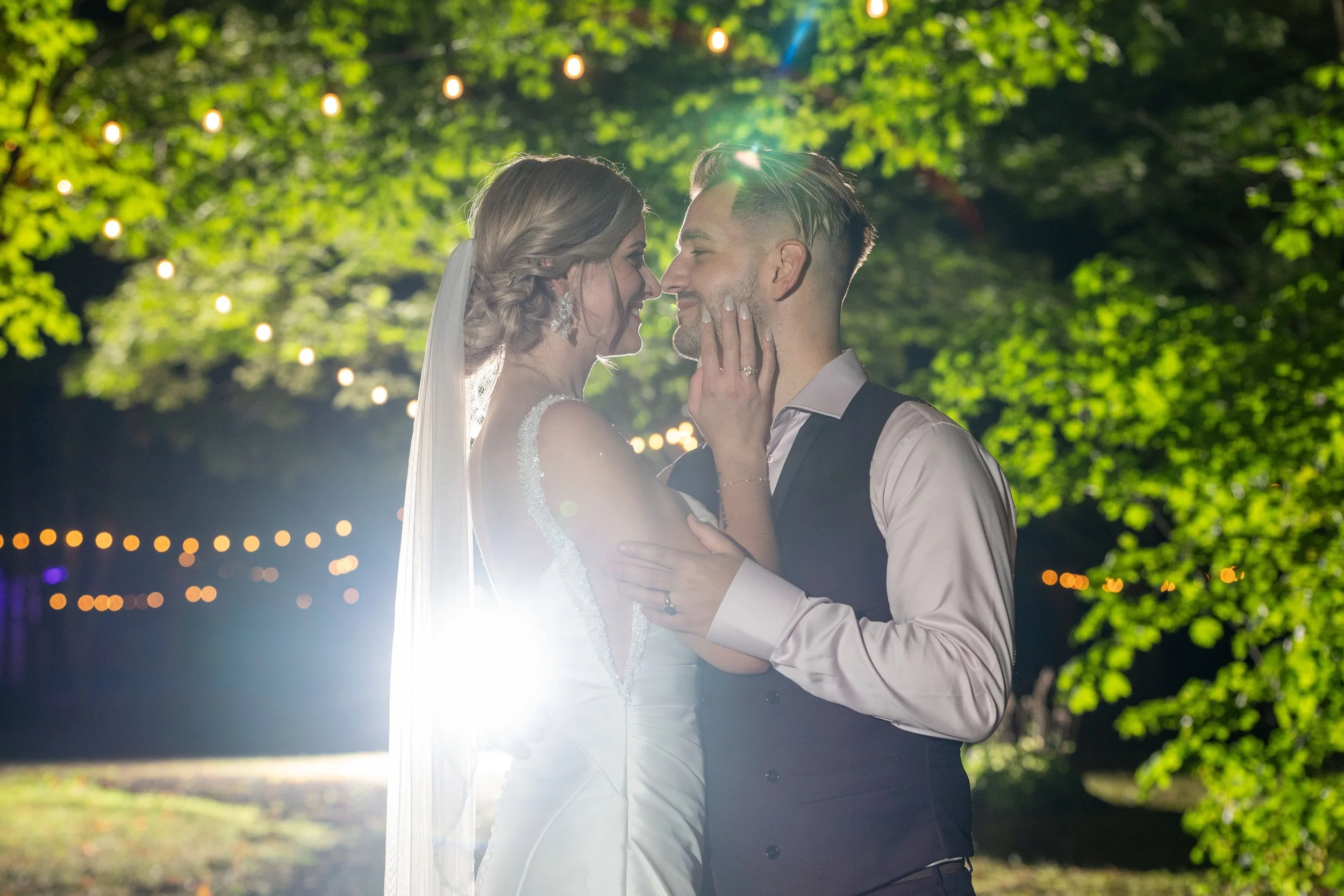 Mitch Lenet Weddings 613 222 5533 ML107729 copy.jpg