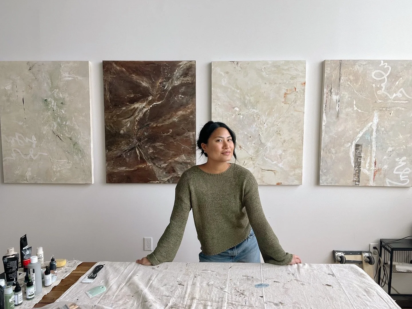 Beyond excited to end the year with my new art studio in Greenpoint! Come check it out 😘