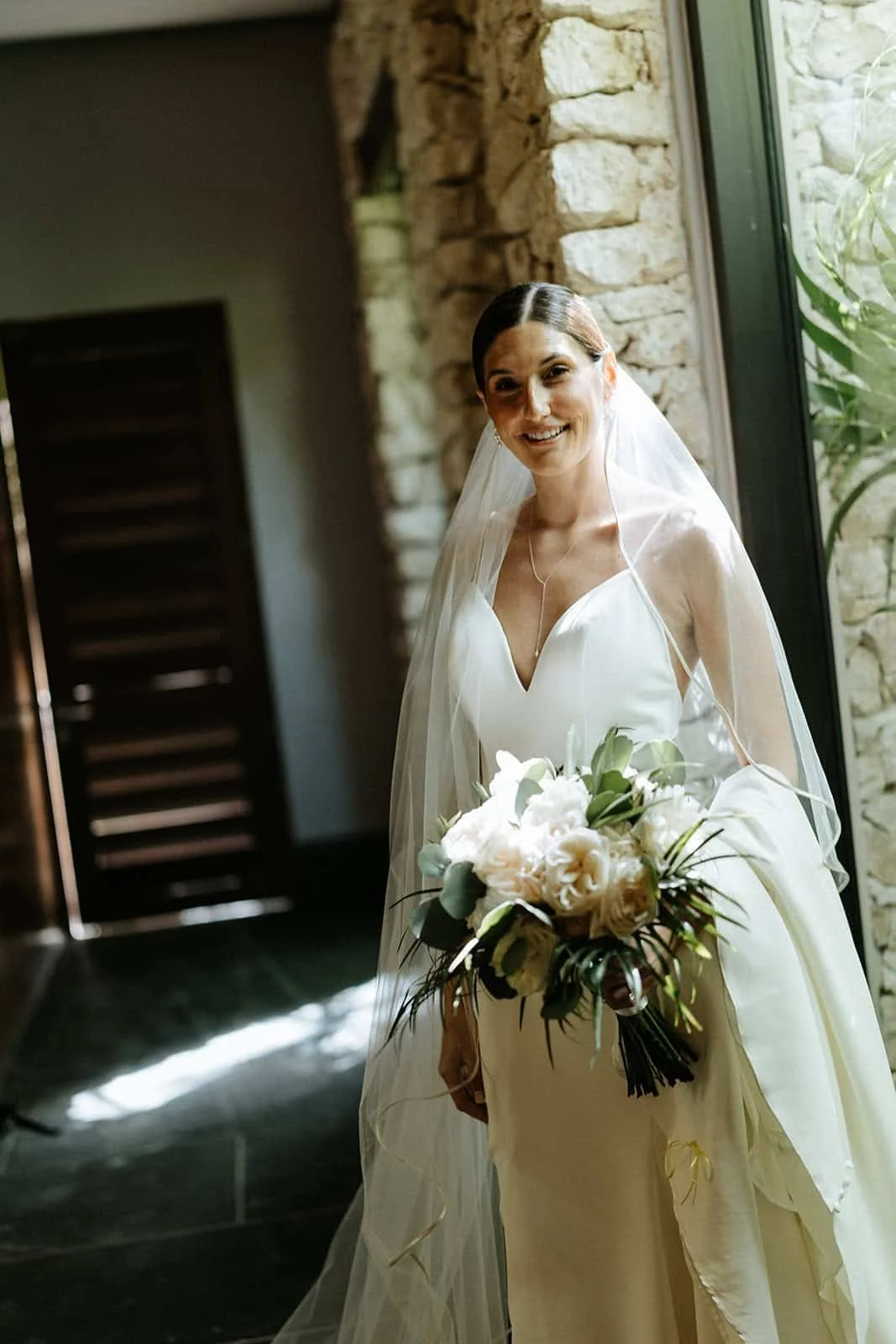 secrets-moxche-bride-portrait-veil.jpg
