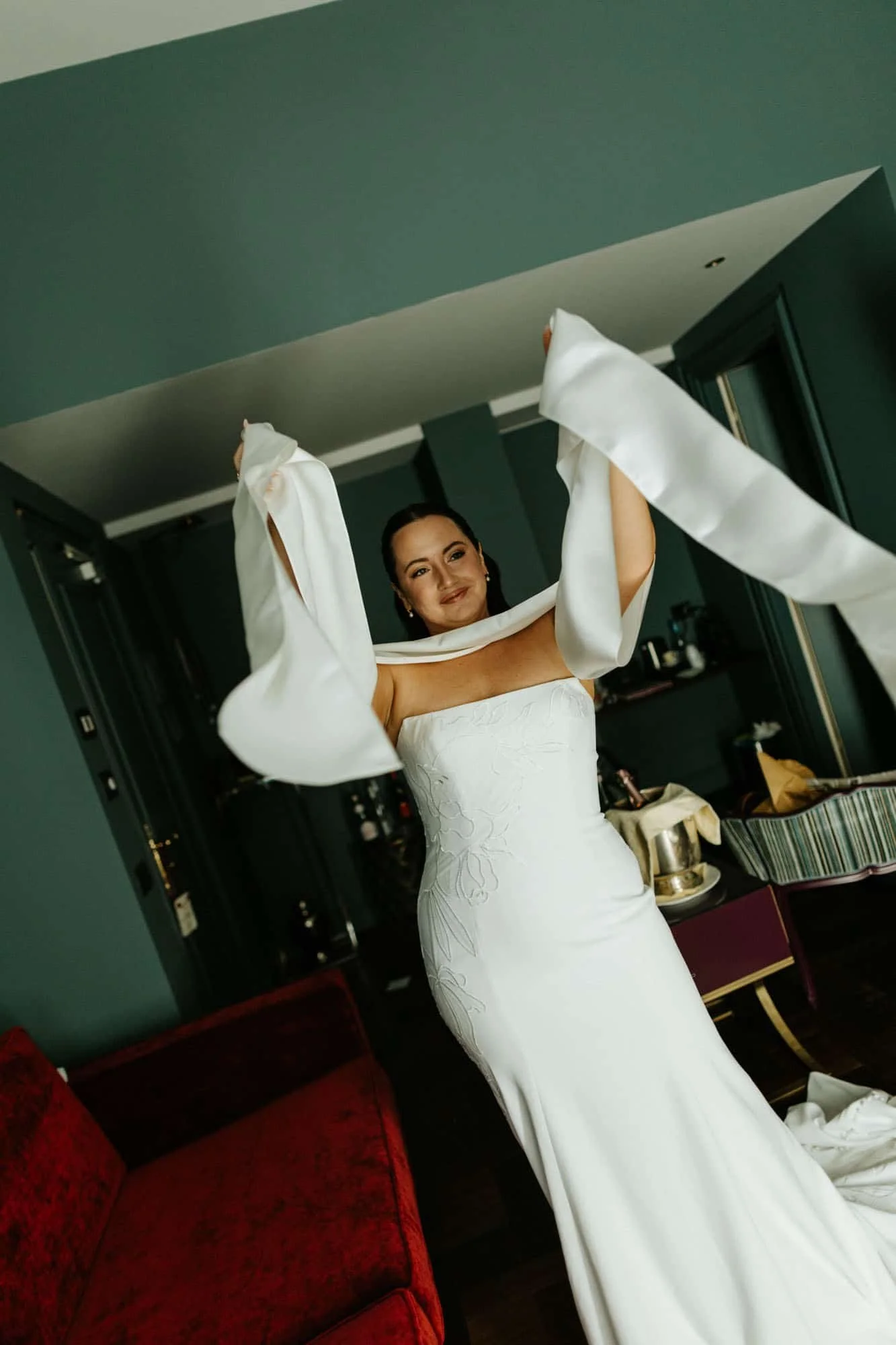 villa-aminta-wedding-getting-ready-7.jpg