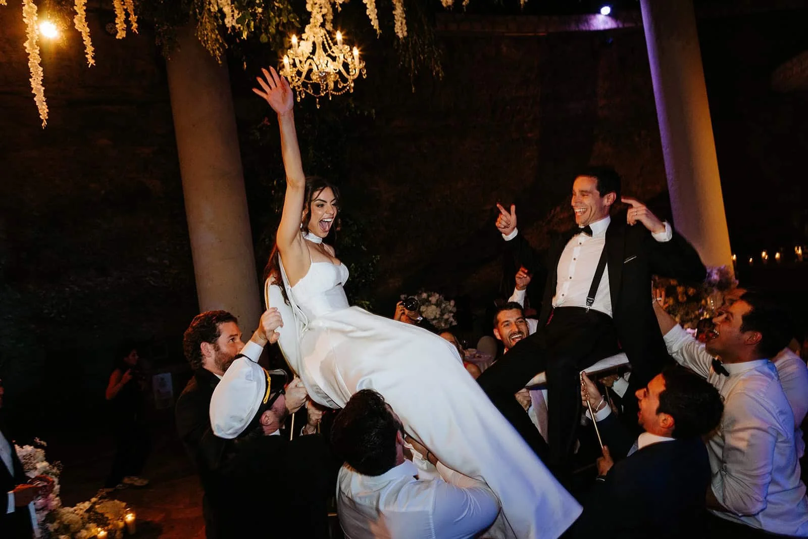 xcaret-park-wedding-chair-lift-hora.jpg