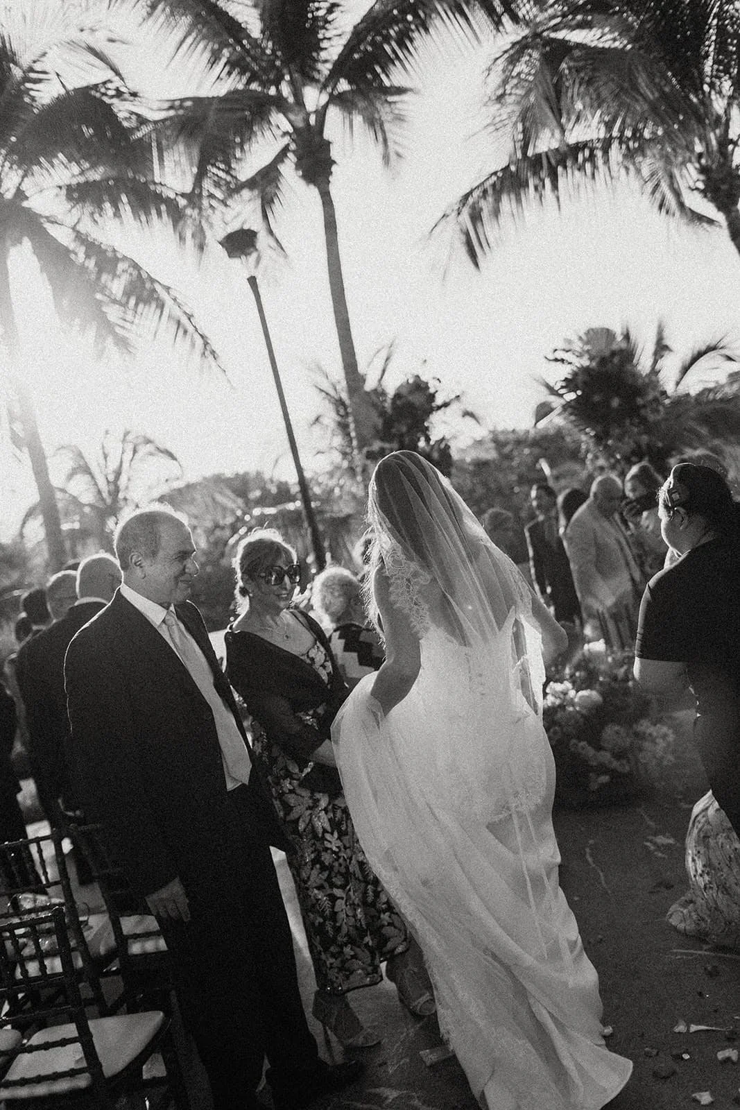garza-blanca-cancun-wedding-bride-aisle.jpg