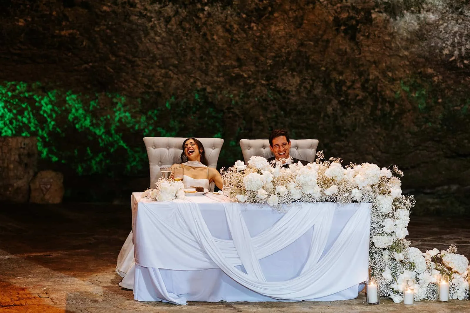 xcaret-park-wedding-sweetheart-table.jpg